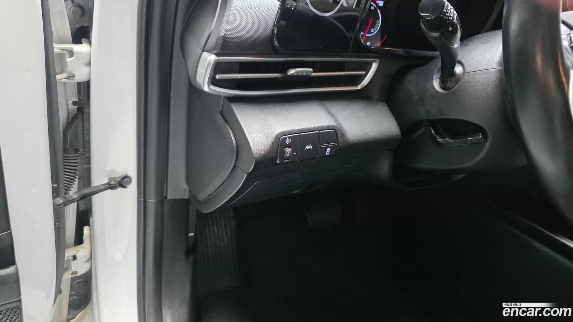 AVANTE Hyundai 2021.3-OPTION-019