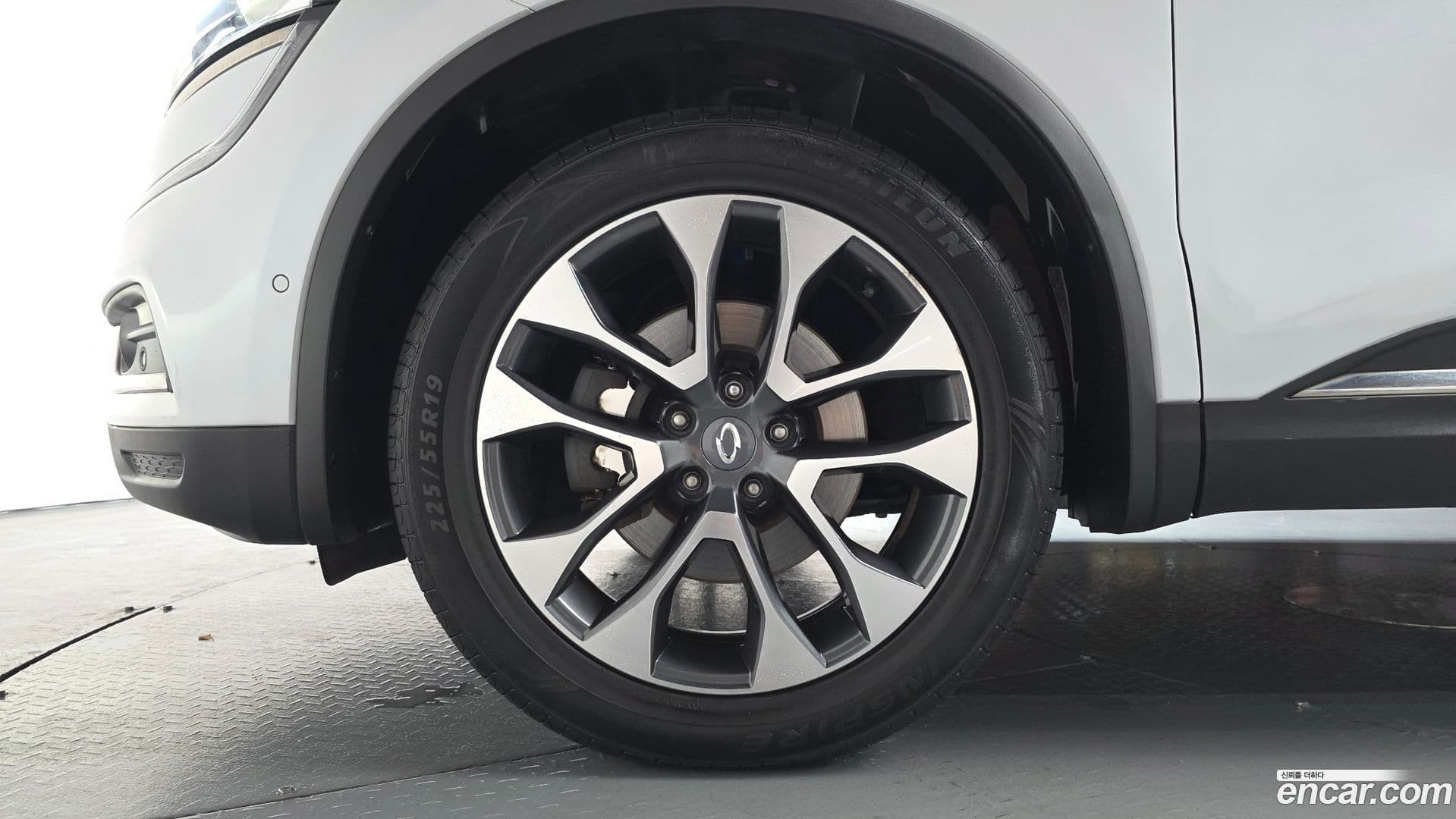 Main__Slider__Photo:QM6 Renault Korea 2018.3-4