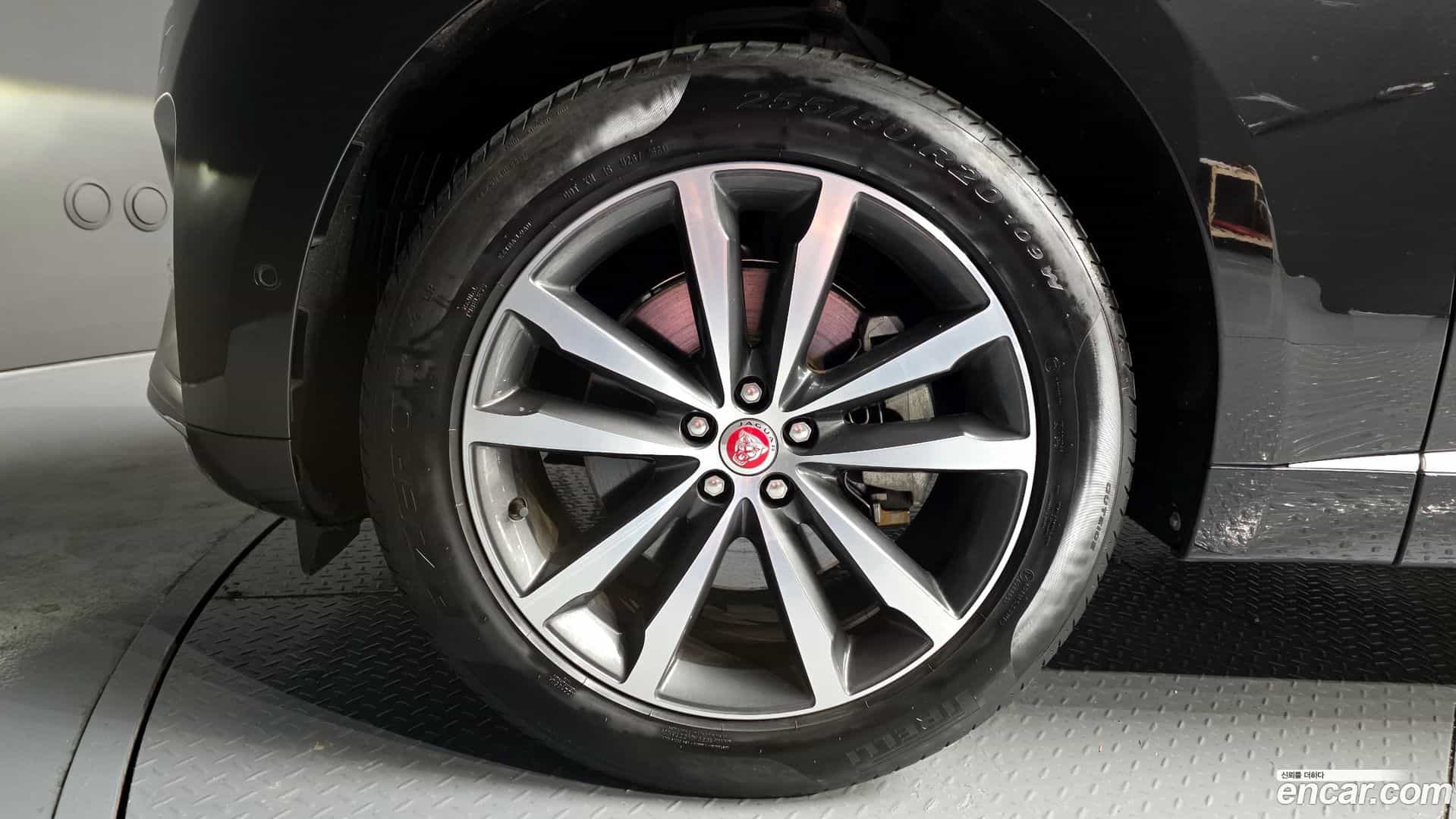 F-PACE Jaguar 2021.5-OUTER-005