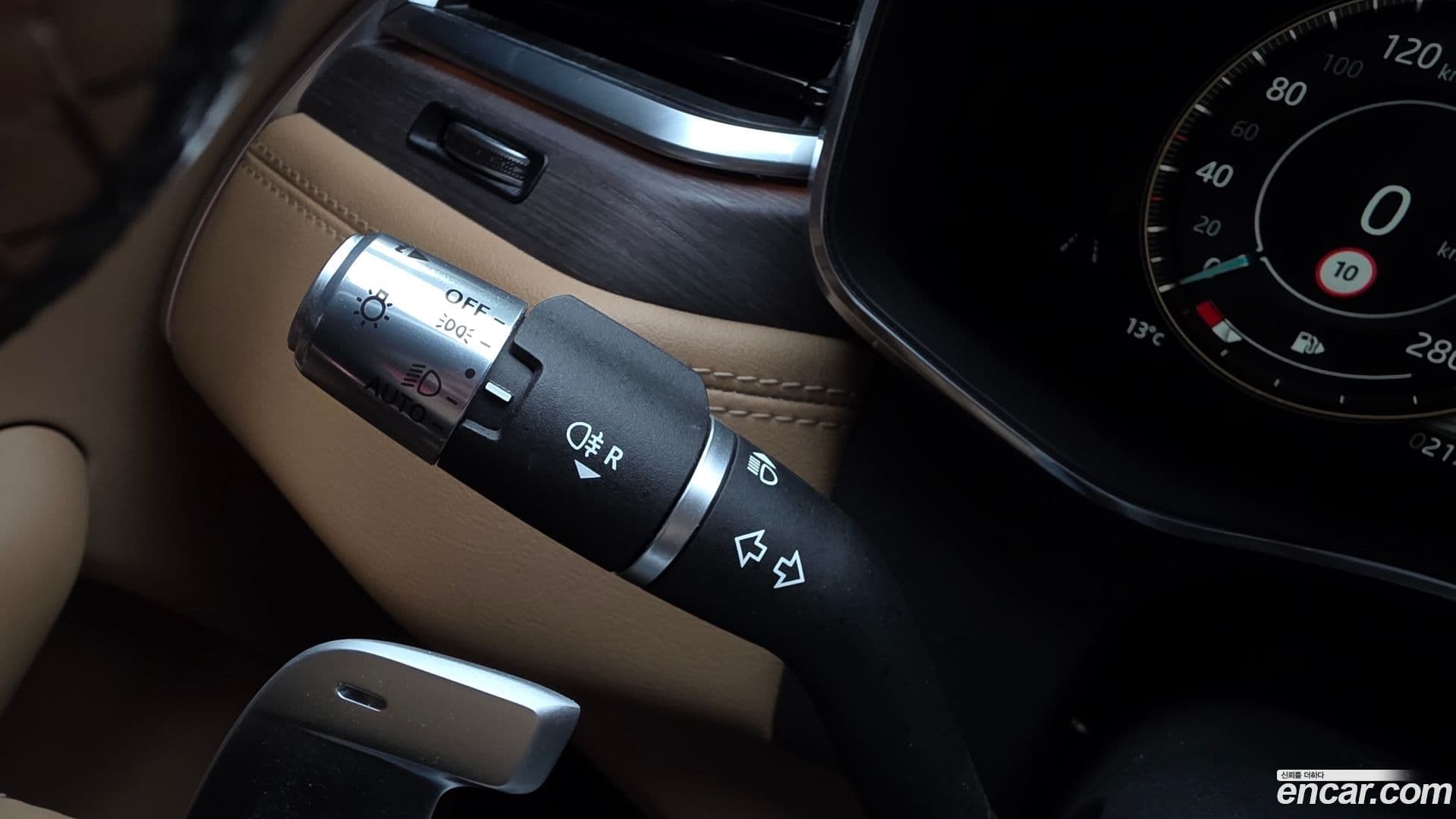Main__Slider__Photo:F-PACE Jaguar 2021.5-34