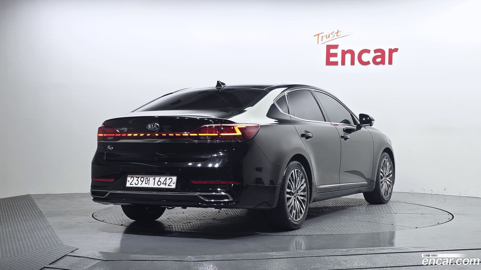 Main__Slider__Photo:K7 Kia 2019.8-1
