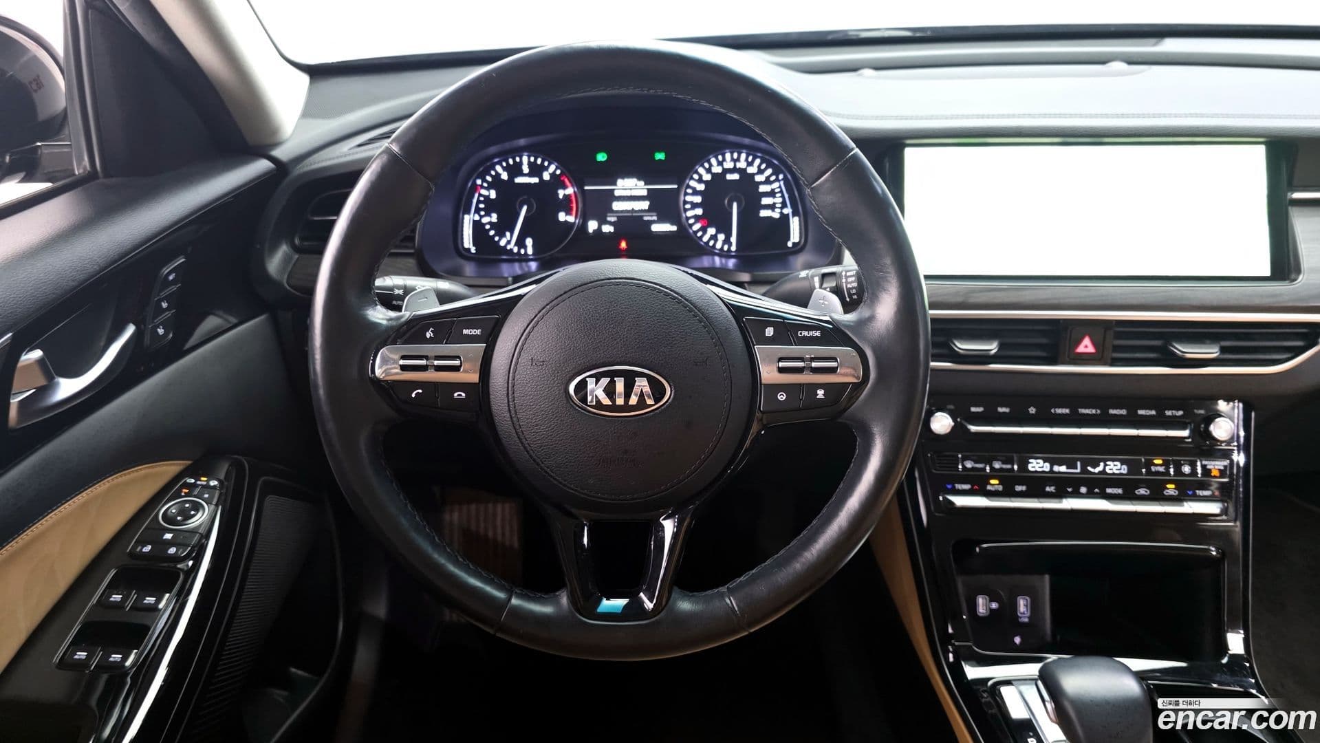 Main__Slider__Photo:K7 Kia 2019.8-12