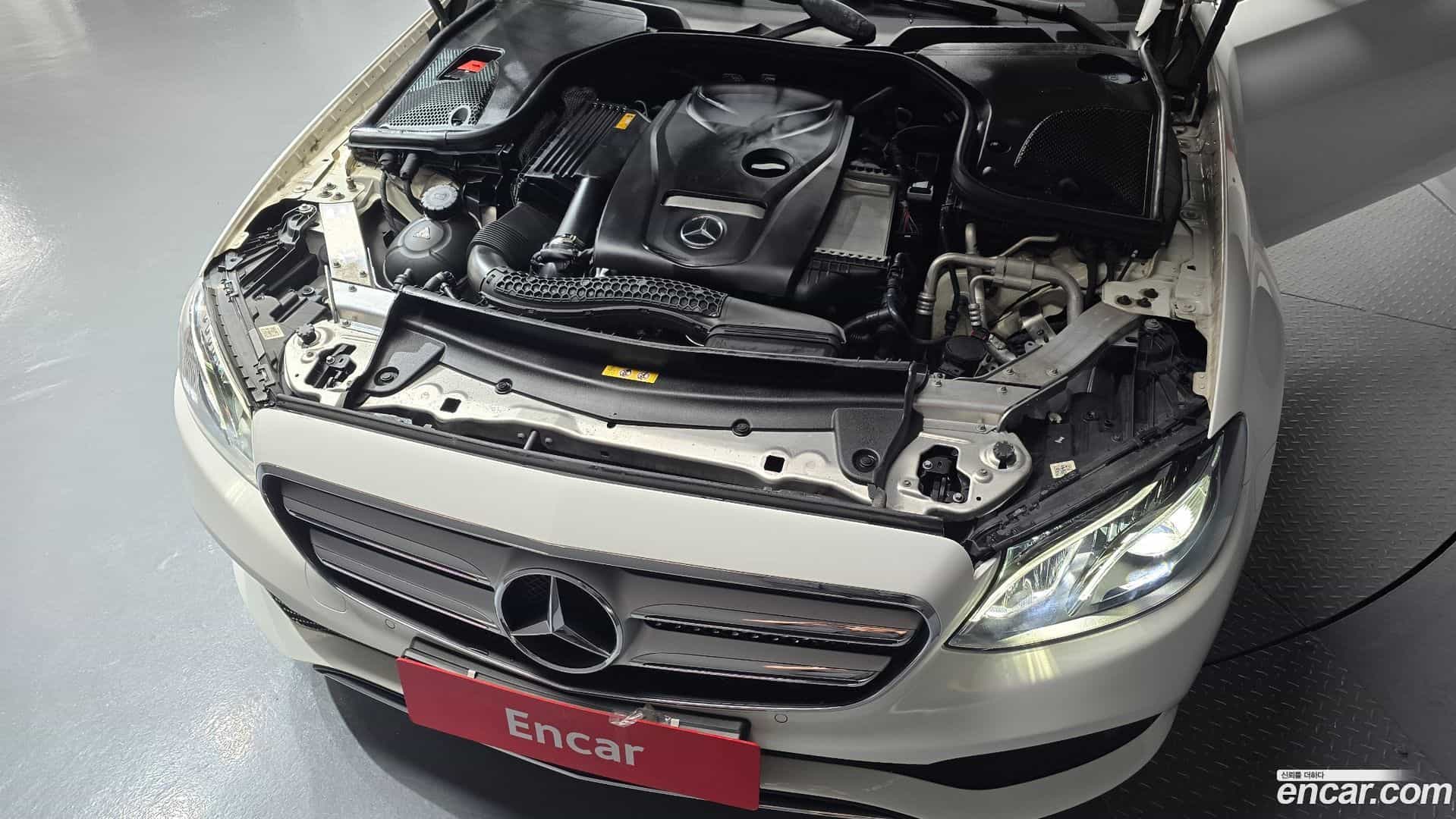 E-Class Mercedes-Benz 2018.2-OUTER-006