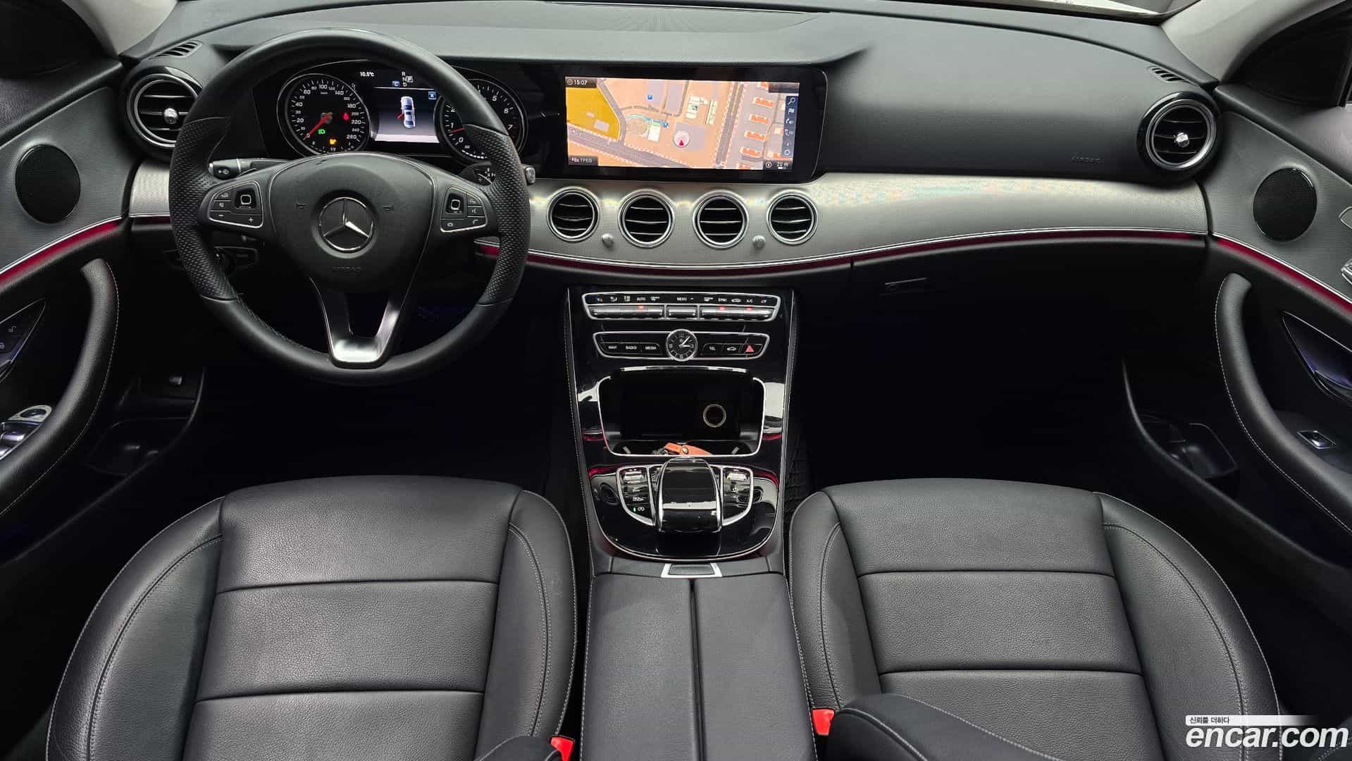 E-Class Mercedes-Benz 2018.2-INNER-007