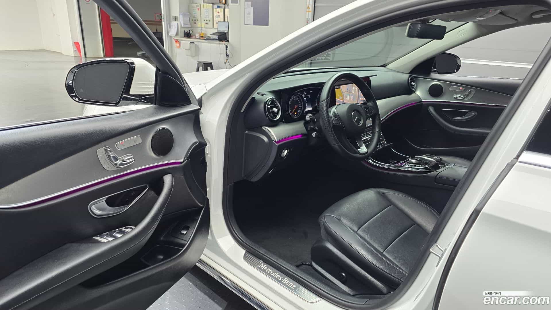 E-Class Mercedes-Benz 2018.2-INNER-010