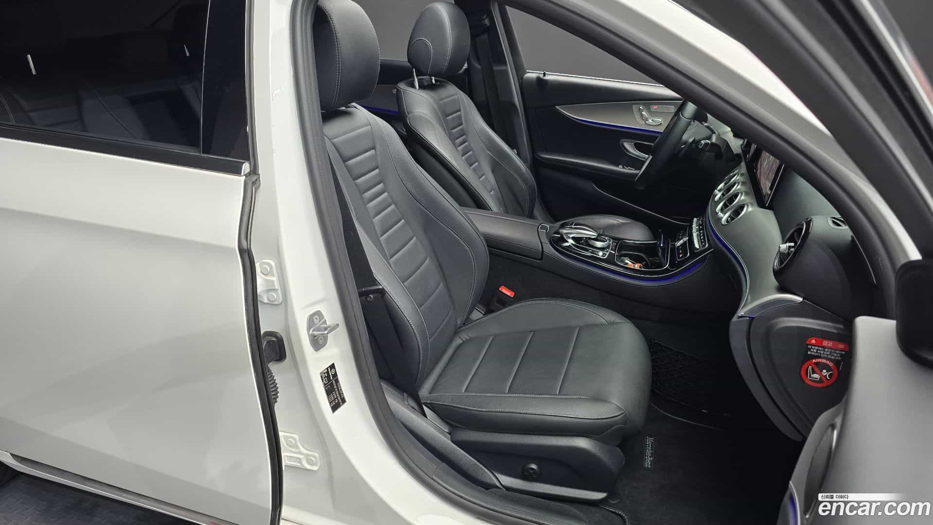 E-Class Mercedes-Benz 2018.2-OPTION-016