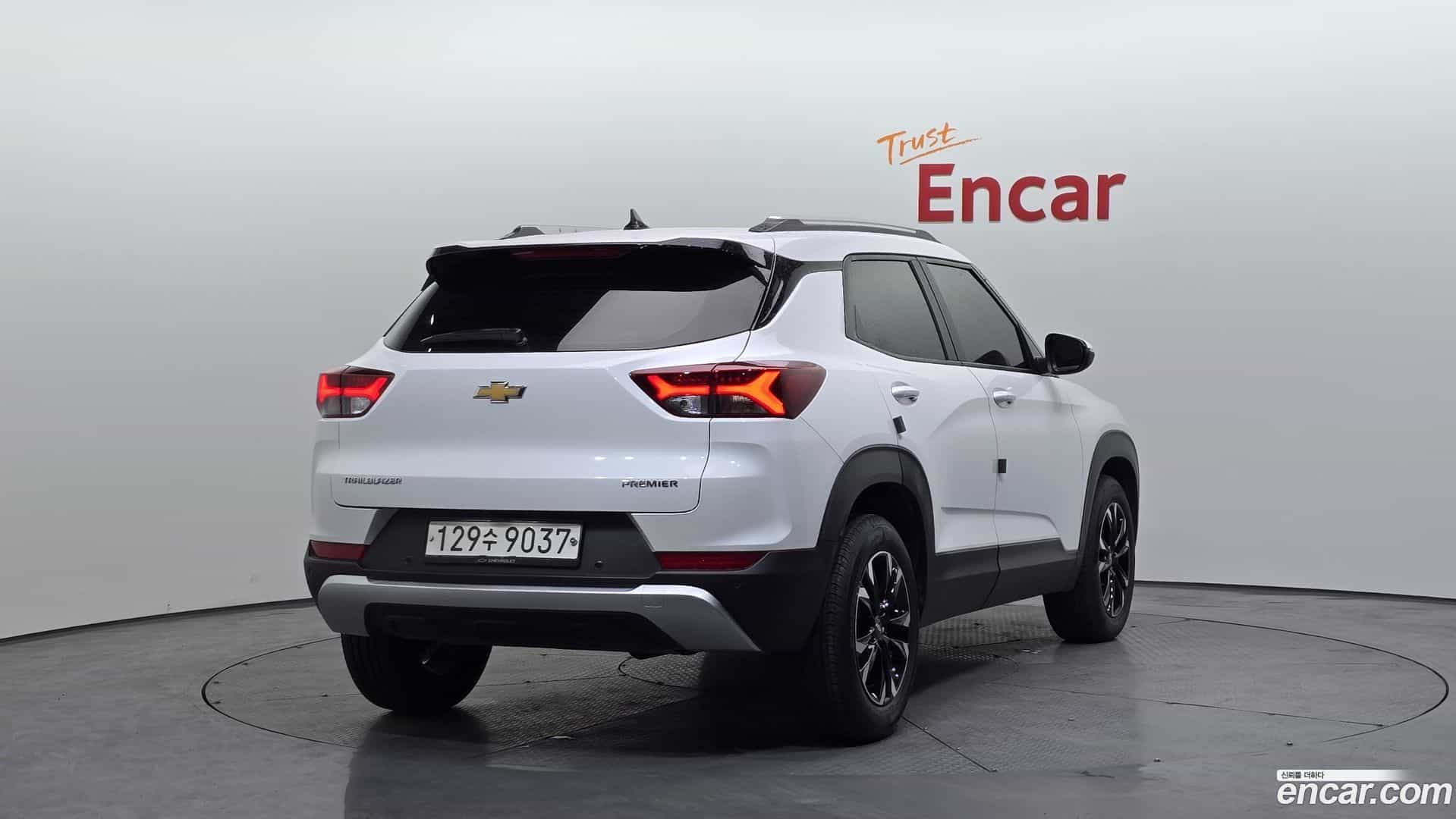 Trailblazer Chevrolet 2022.5-OUTER-002