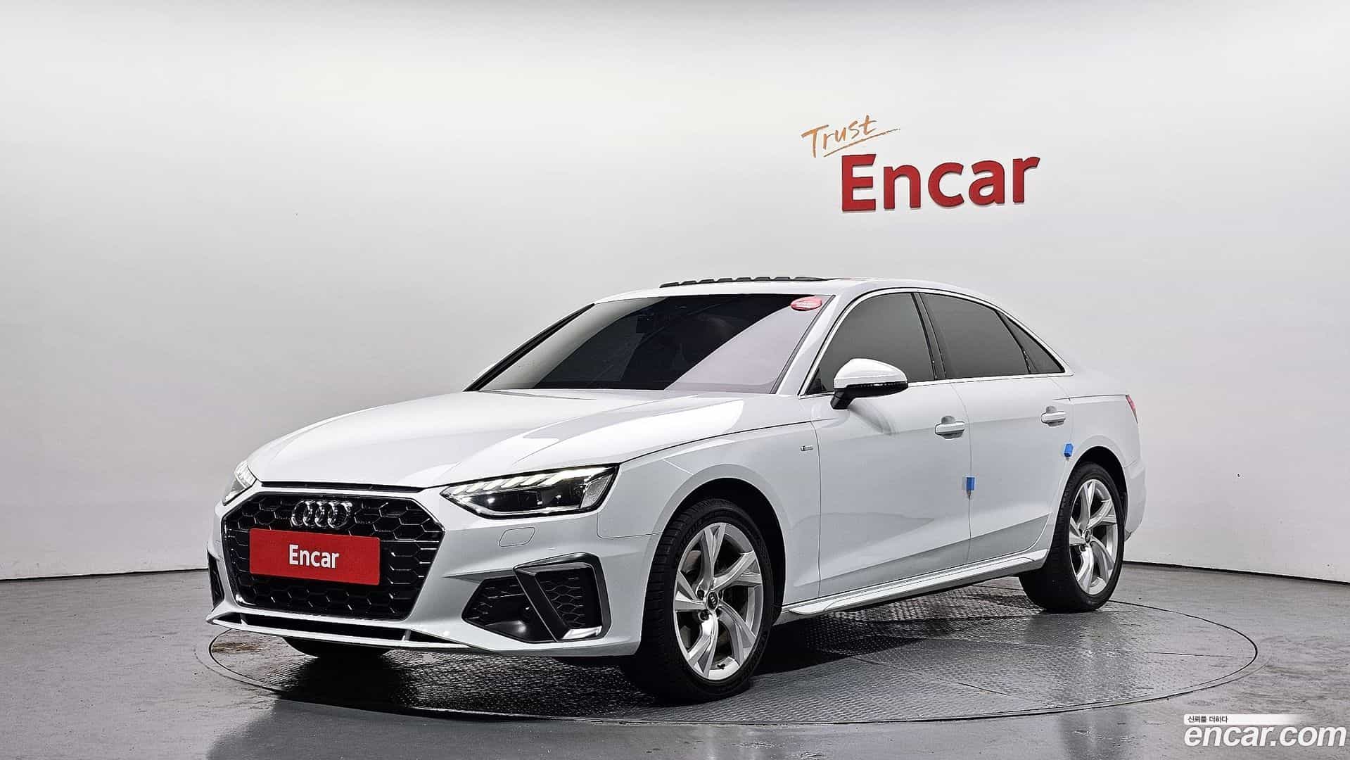 A4 Audi 2021.11-OUTER-001