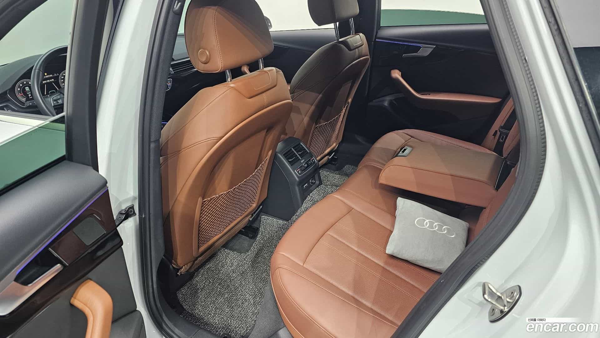 A4 Audi 2021.11-OPTION-015