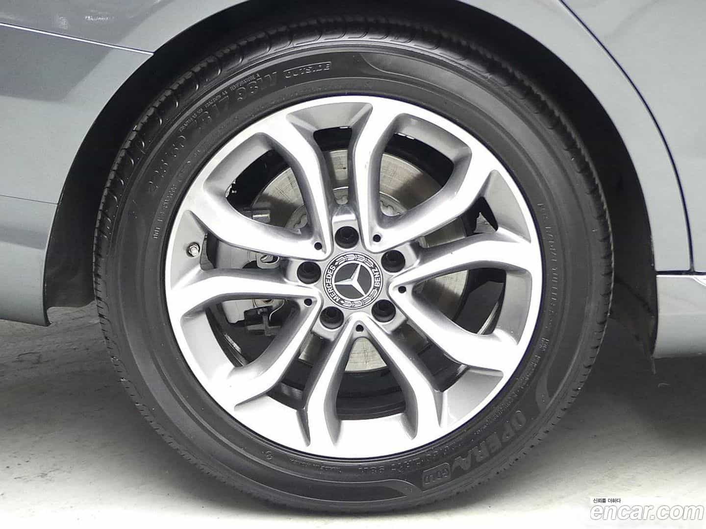 C-Class Mercedes-Benz 2017.5-OUTER-005