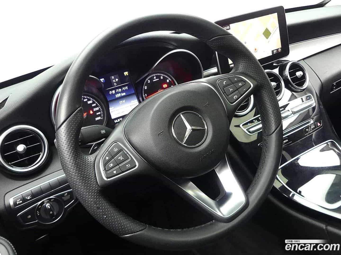 C-Class Mercedes-Benz 2017.5-OPTION-016