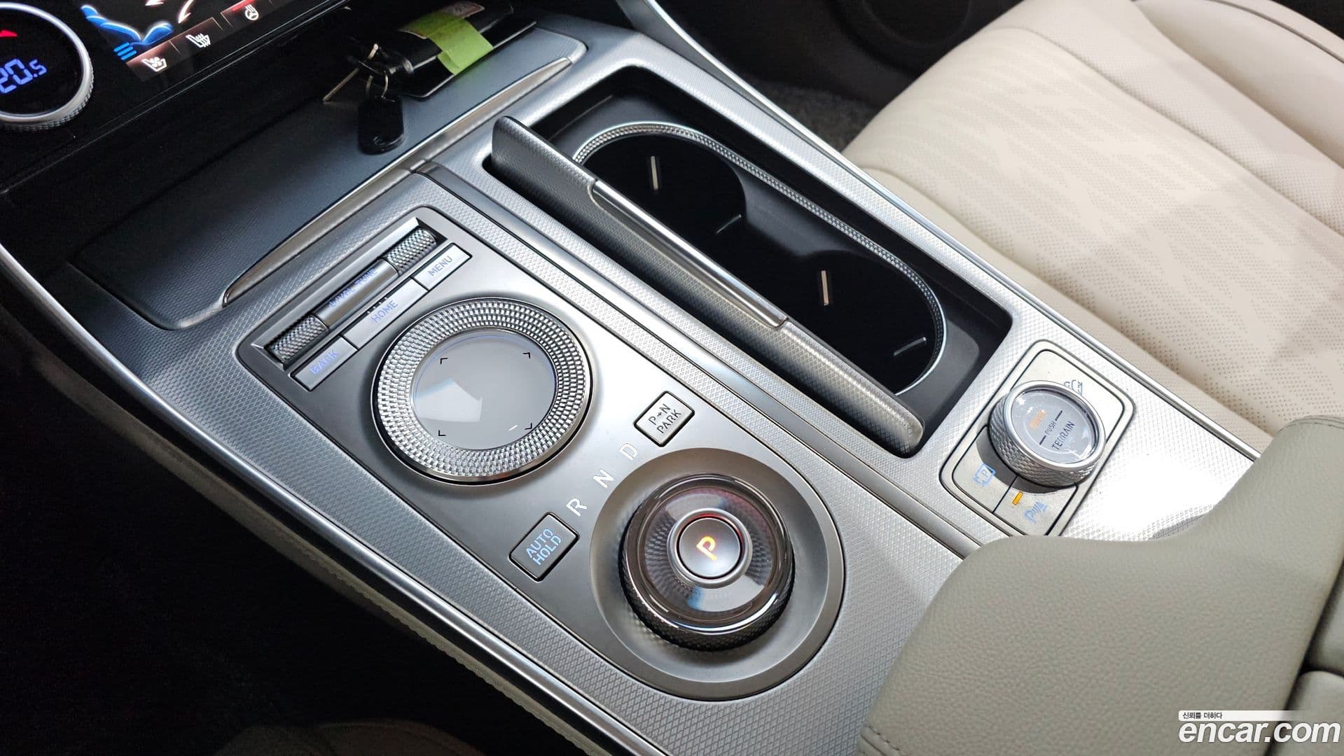 Main__Slider__Photo:GV80 Genesis 2022.2-8