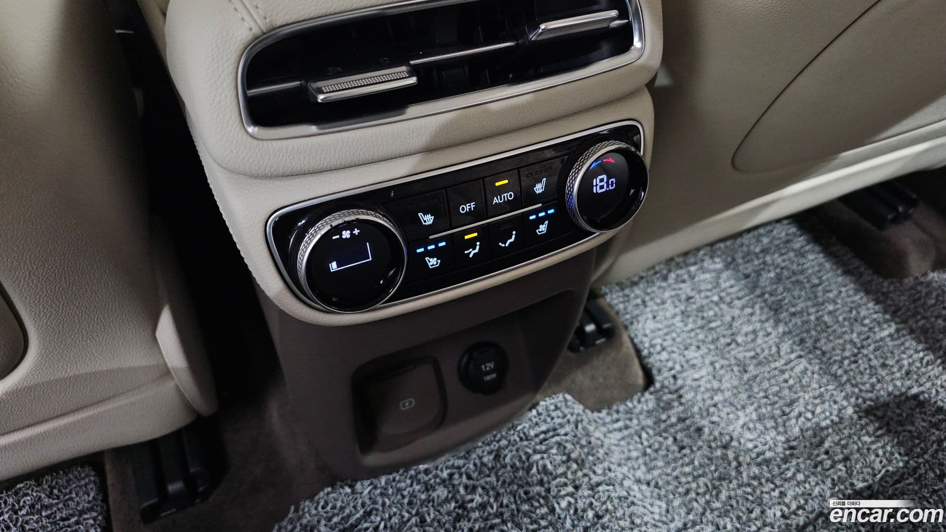 Main__Slider__Photo:GV80 Genesis 2022.2-16