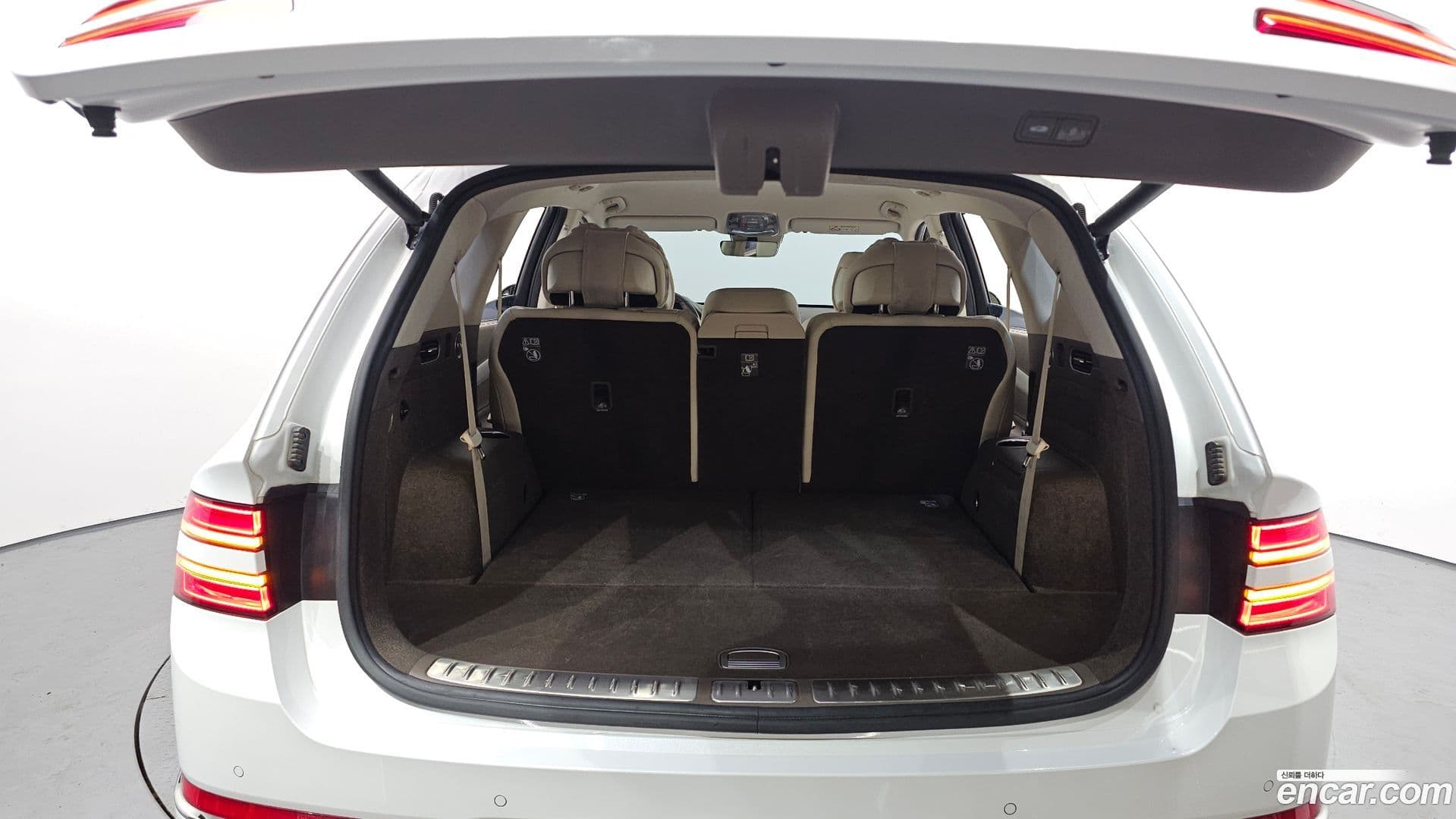 Main__Slider__Photo:GV80 Genesis 2022.2-19
