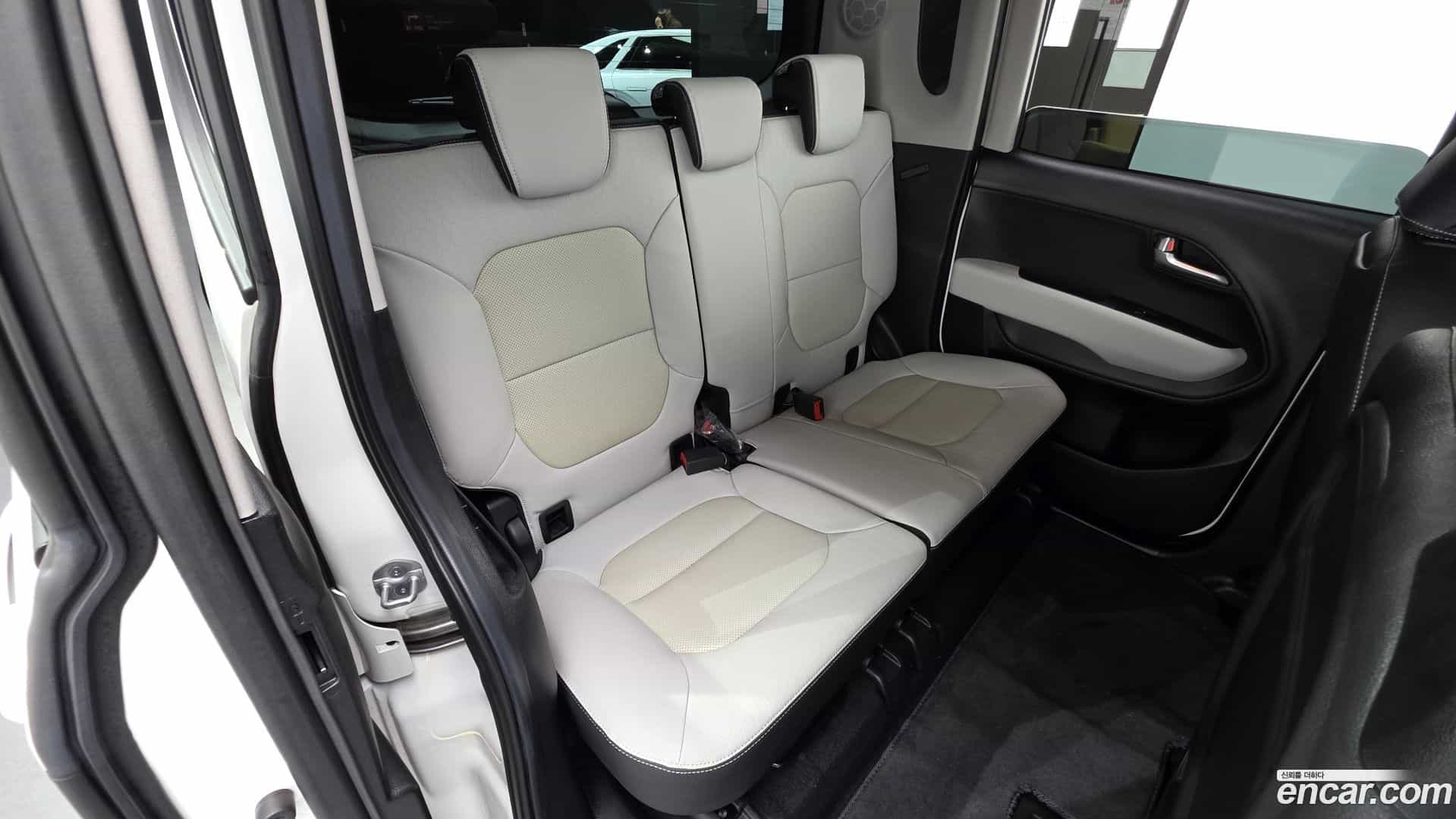 RAY Kia 2023.9-INNER-036