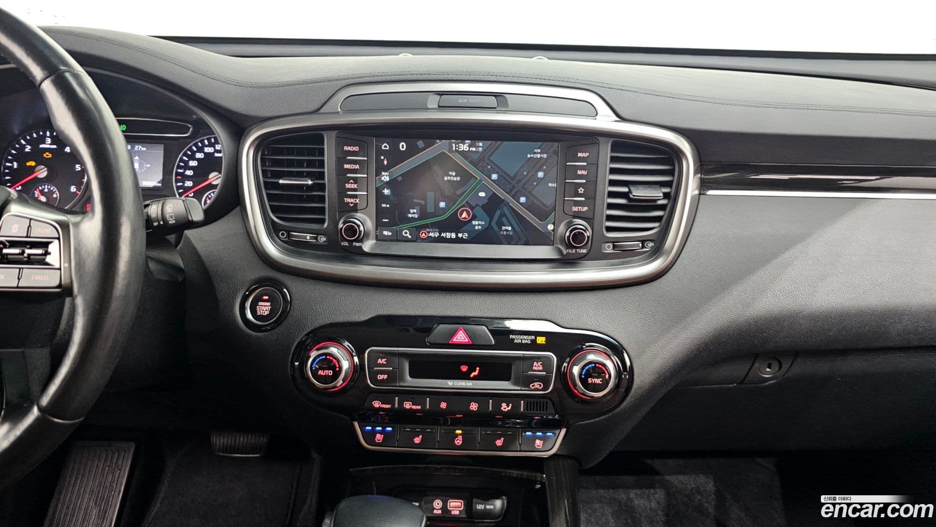 Main__Slider__Photo:Sorento Kia 2018.2-12