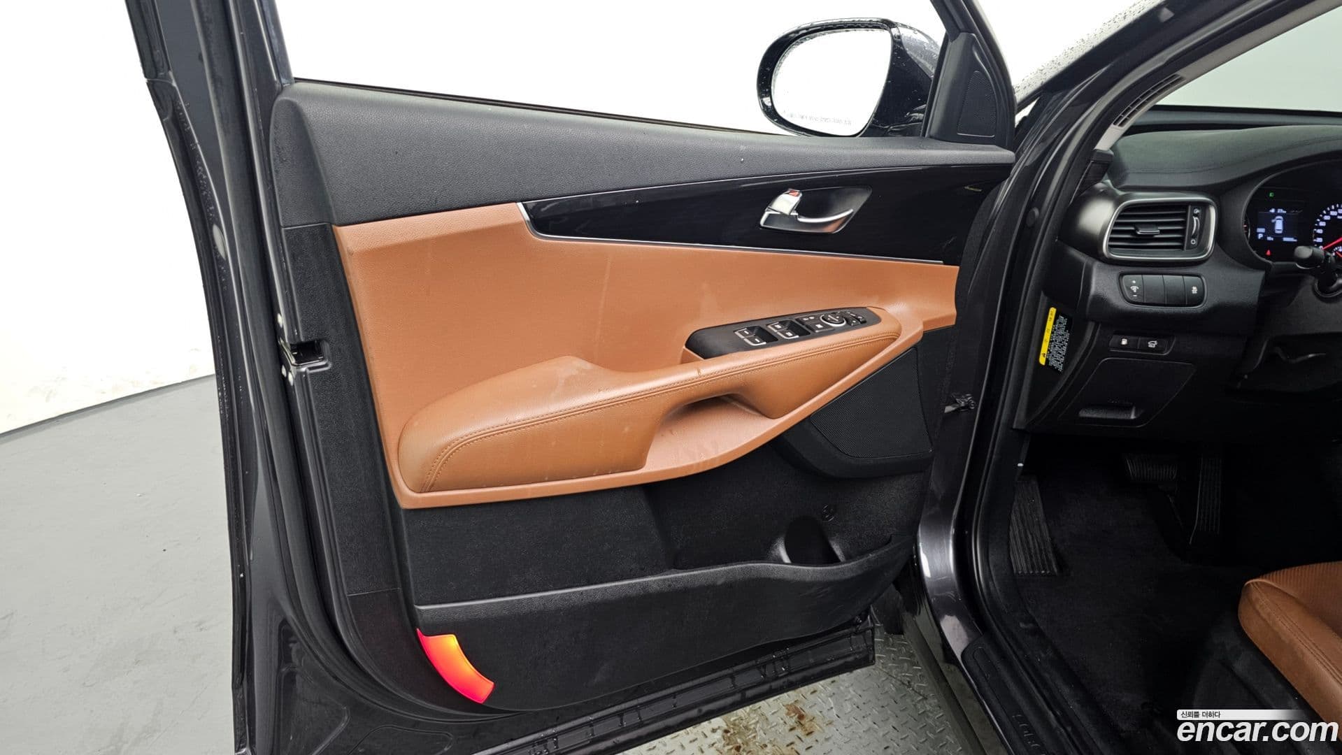 Main__Slider__Photo:Sorento Kia 2018.2-23