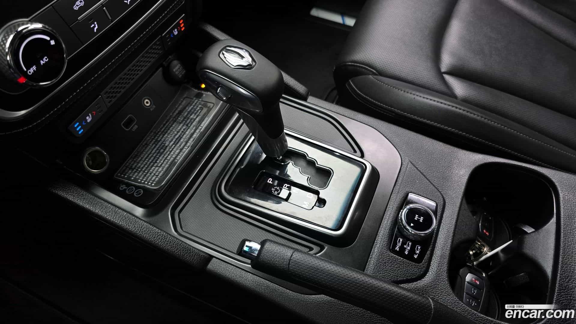 Rexton KG Mobility 2020.1-INNER-009