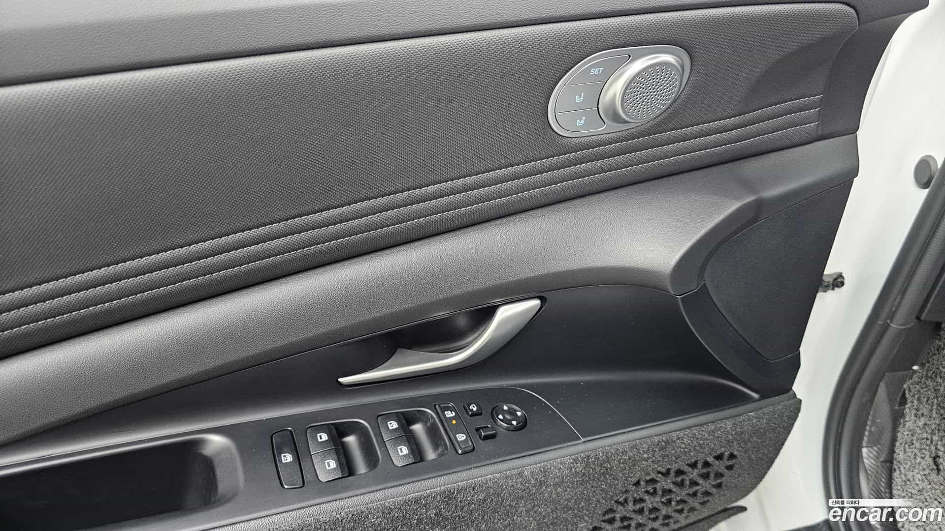 AVANTE Hyundai 2023.9-OPTION-020