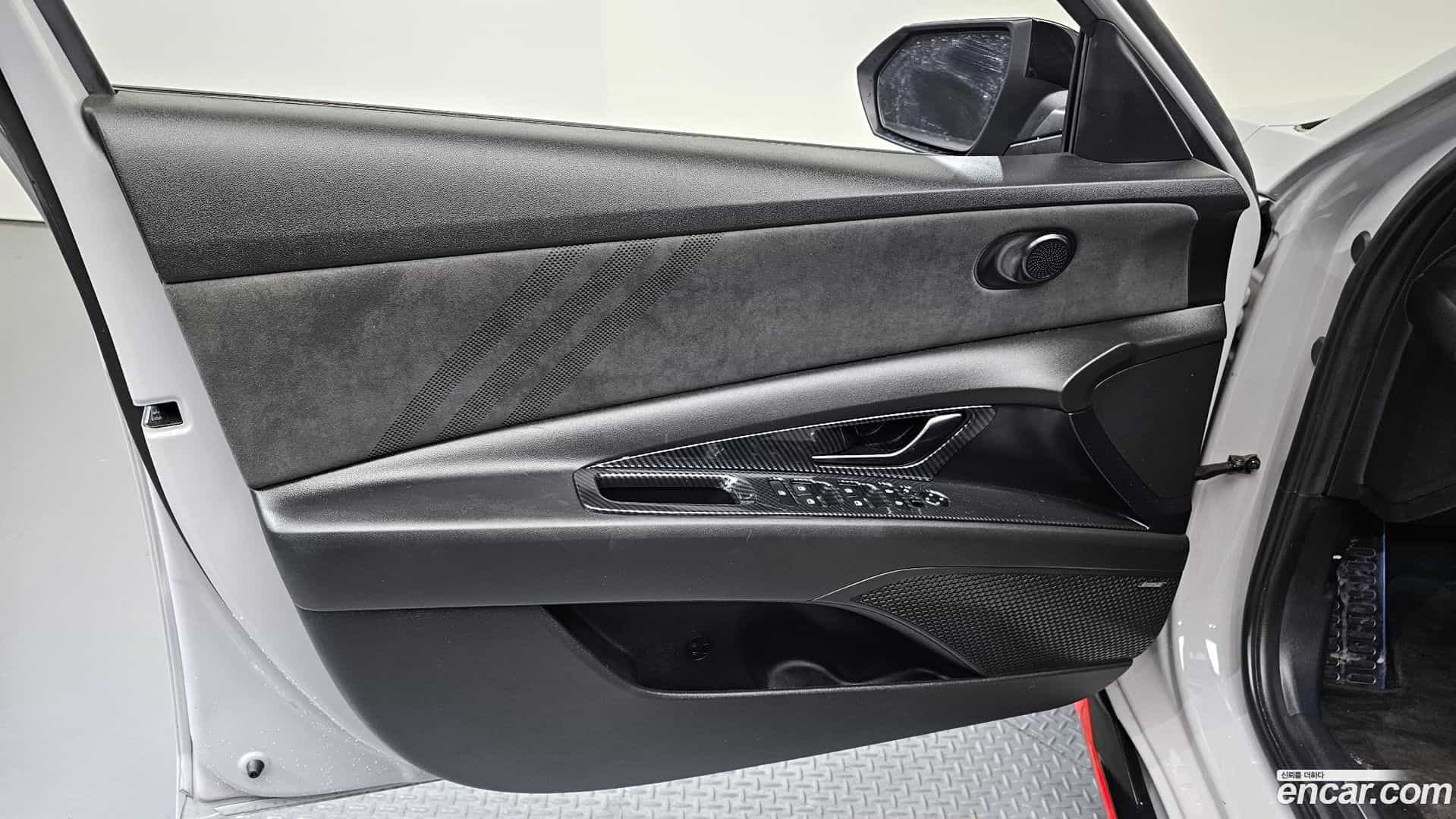 AVANTE Hyundai 2022.1-INNER-034