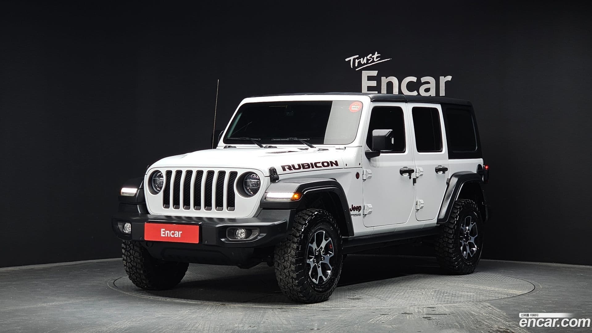 Main__Slider__Photo:Wrangler Jeep 2022.11-0