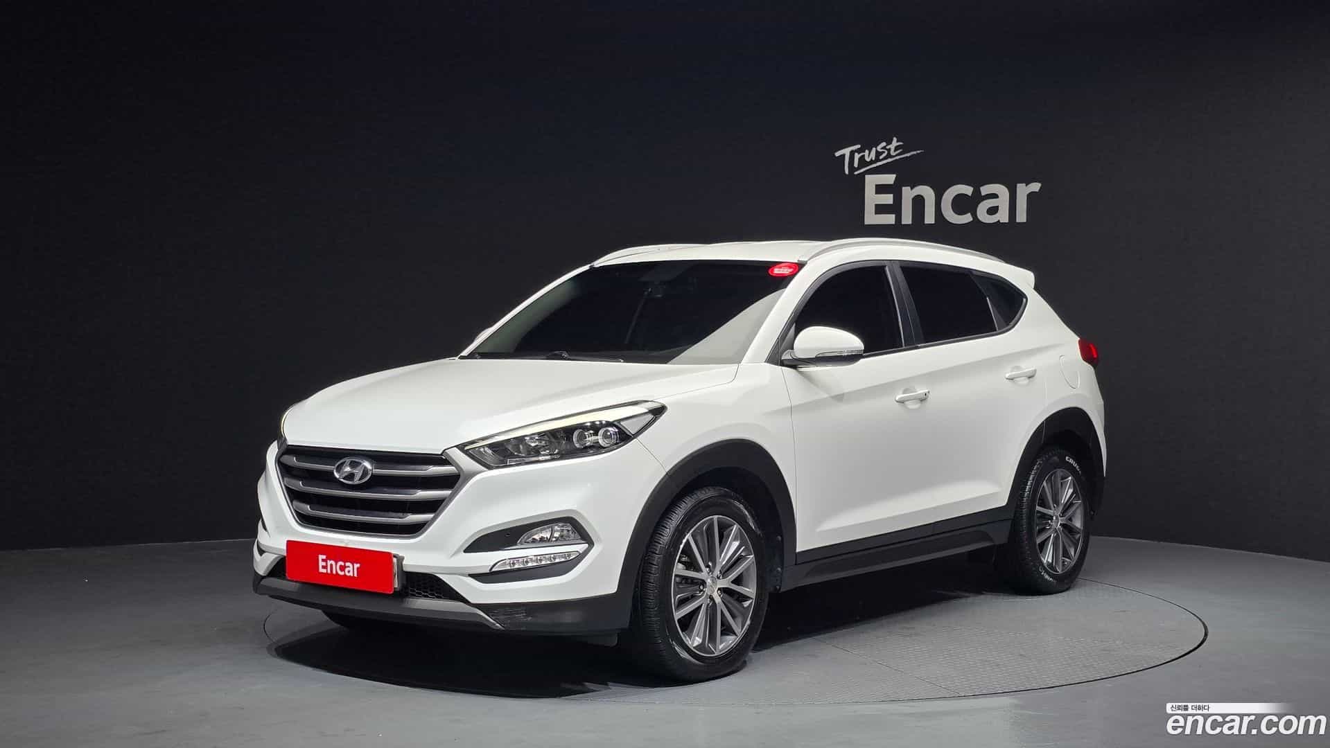 Tucson Hyundai 2015.3-OUTER-001