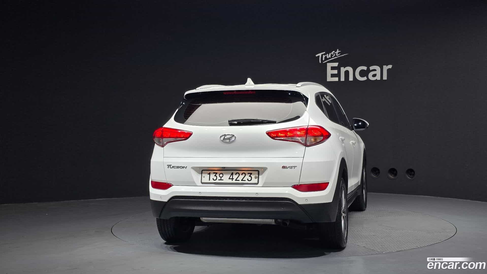 Tucson Hyundai 2015.3-OUTER-004