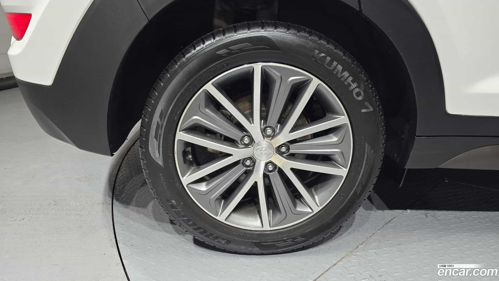 Tucson Hyundai 2015.3-OUTER-005