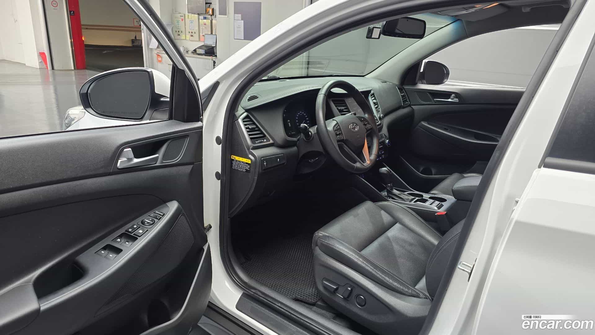 Tucson Hyundai 2015.3-INNER-010