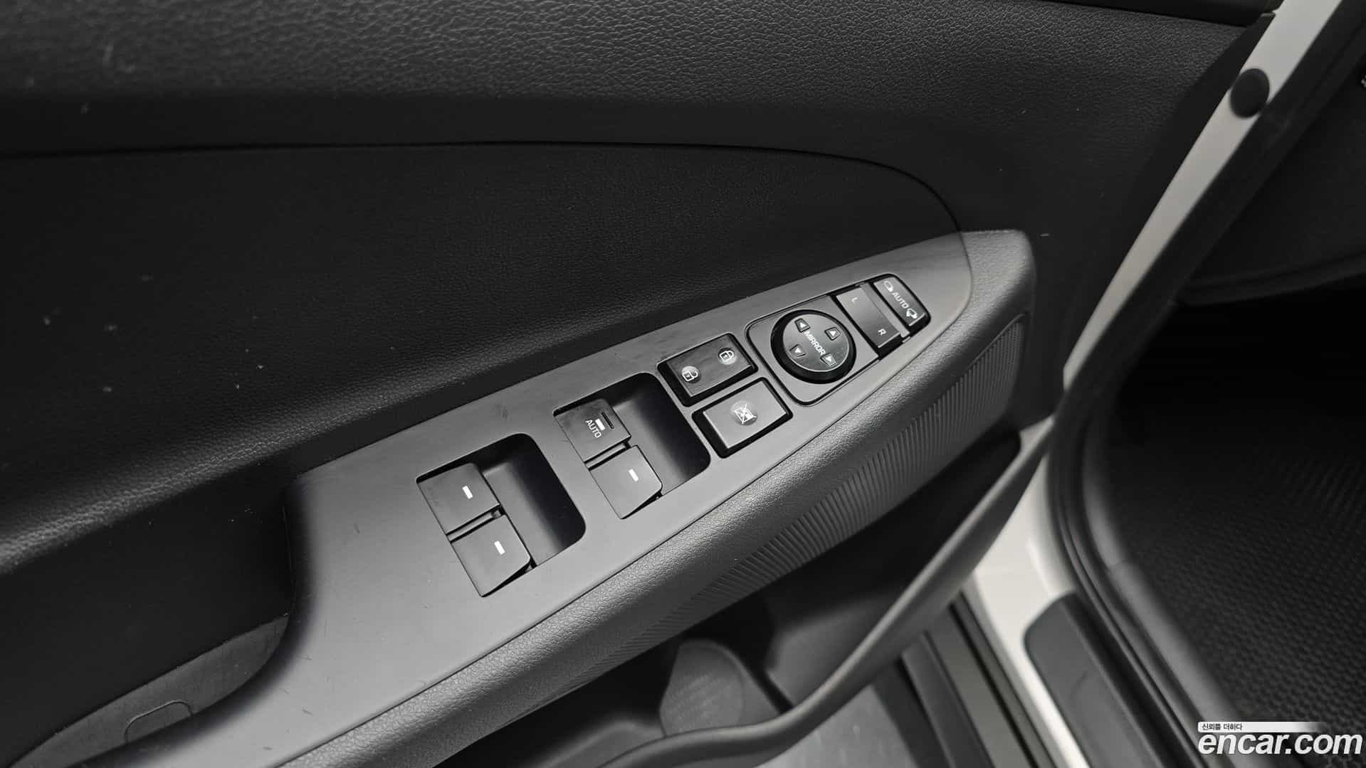Tucson Hyundai 2015.3-OPTION-018
