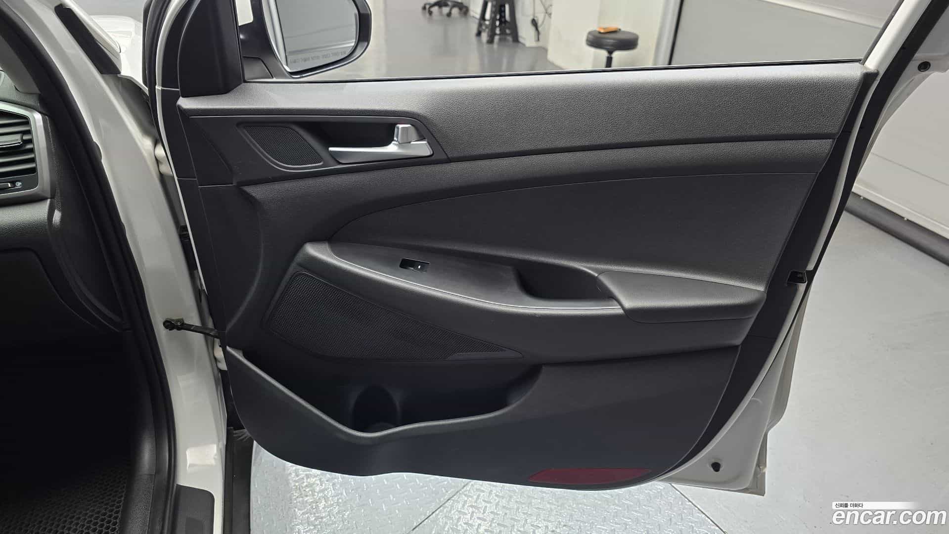 Tucson Hyundai 2015.3-INNER-035