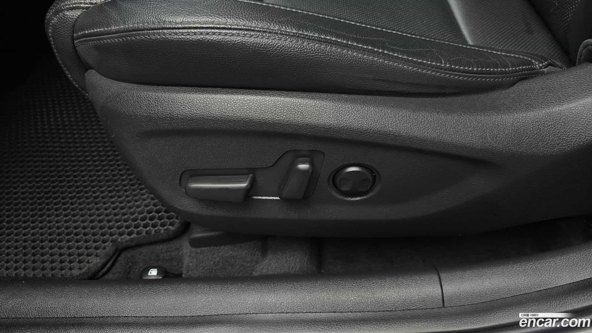 Tucson Hyundai 2015.3-OPTION-041