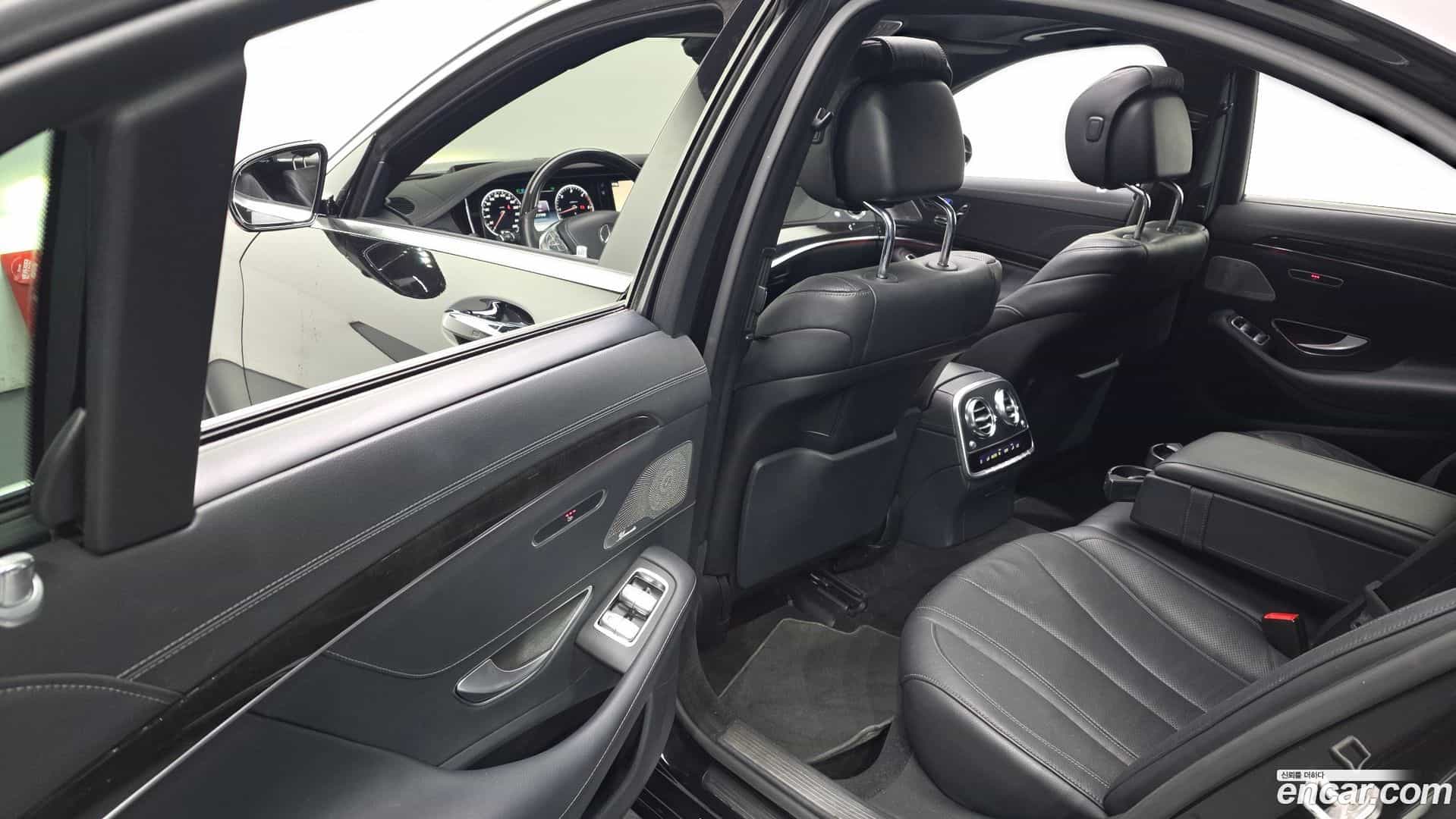 S-Class Mercedes-Benz 2015.8-OPTION-015