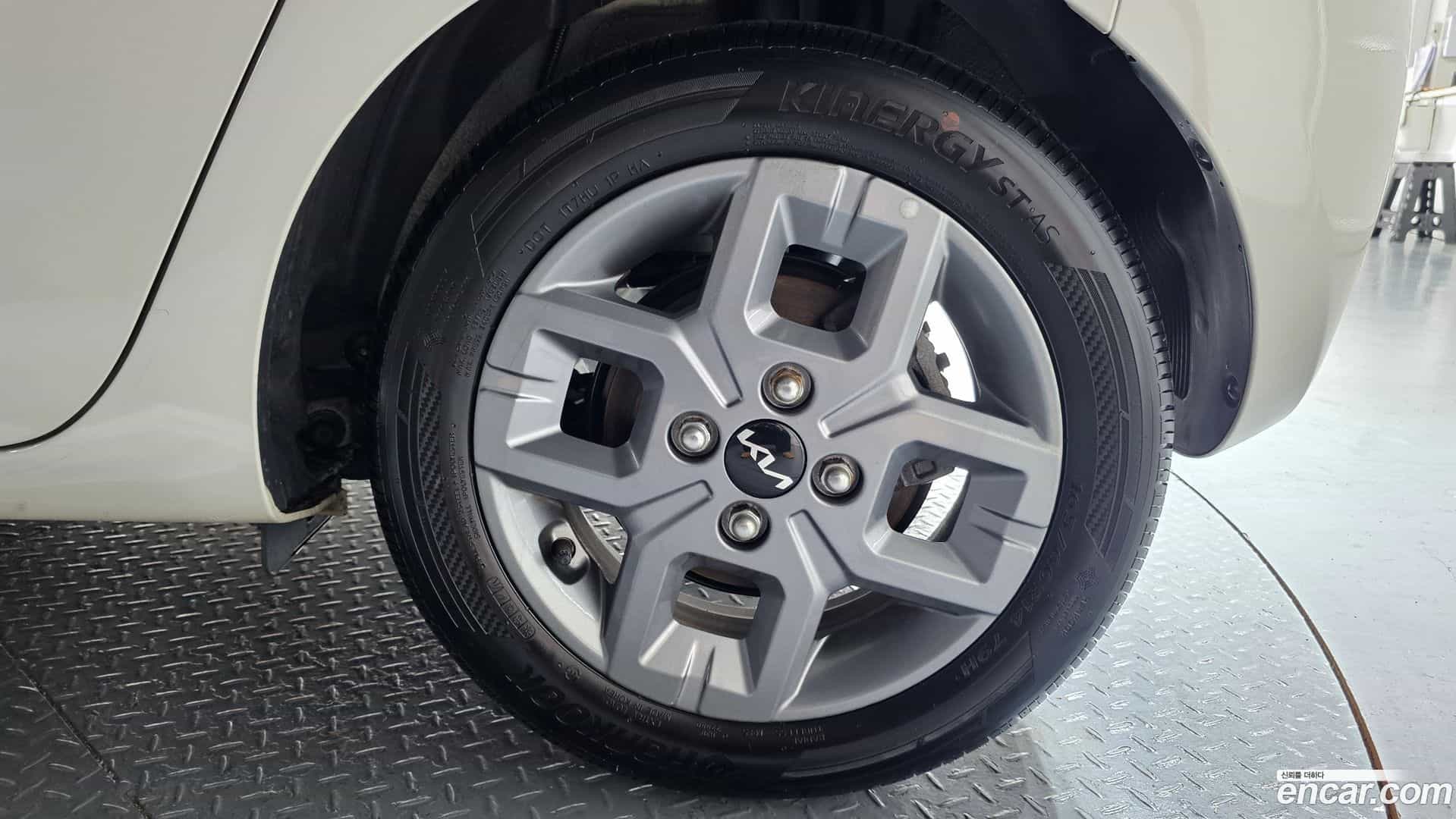 RAY Kia 2023.2-OUTER-031