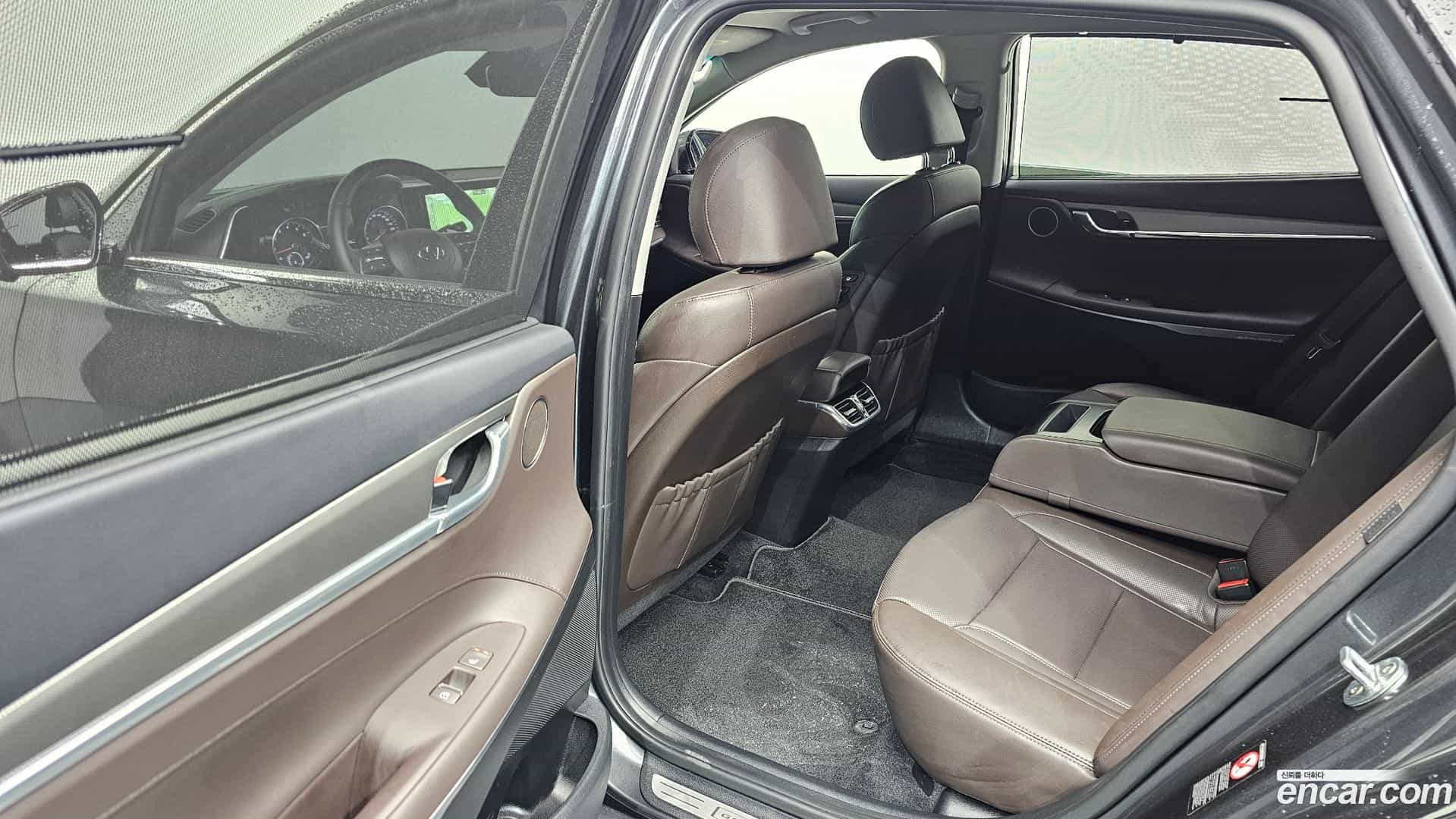 Grandeur Hyundai 2022.2-OPTION-015