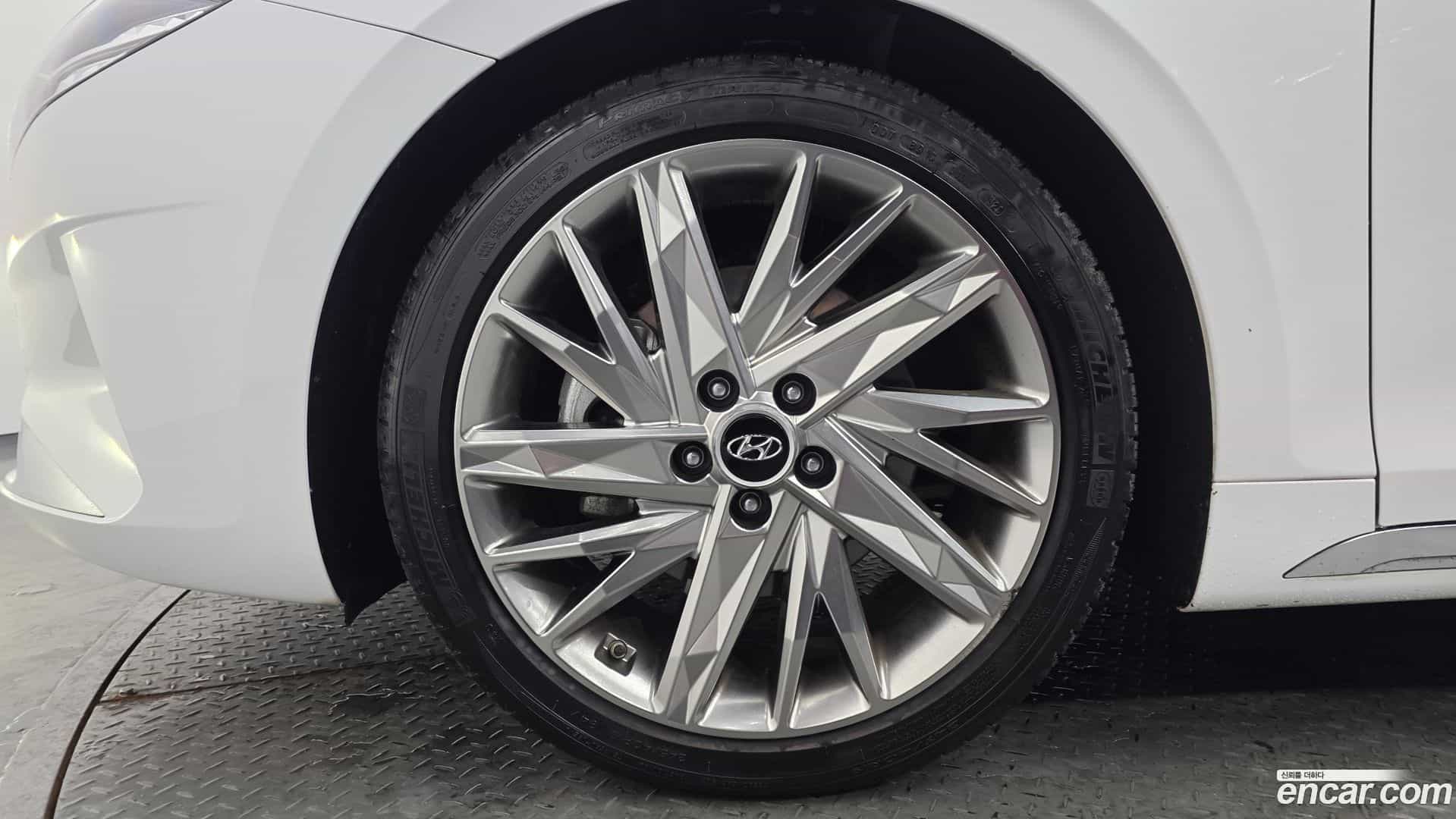 Grandeur Hyundai 2021.6-OUTER-031