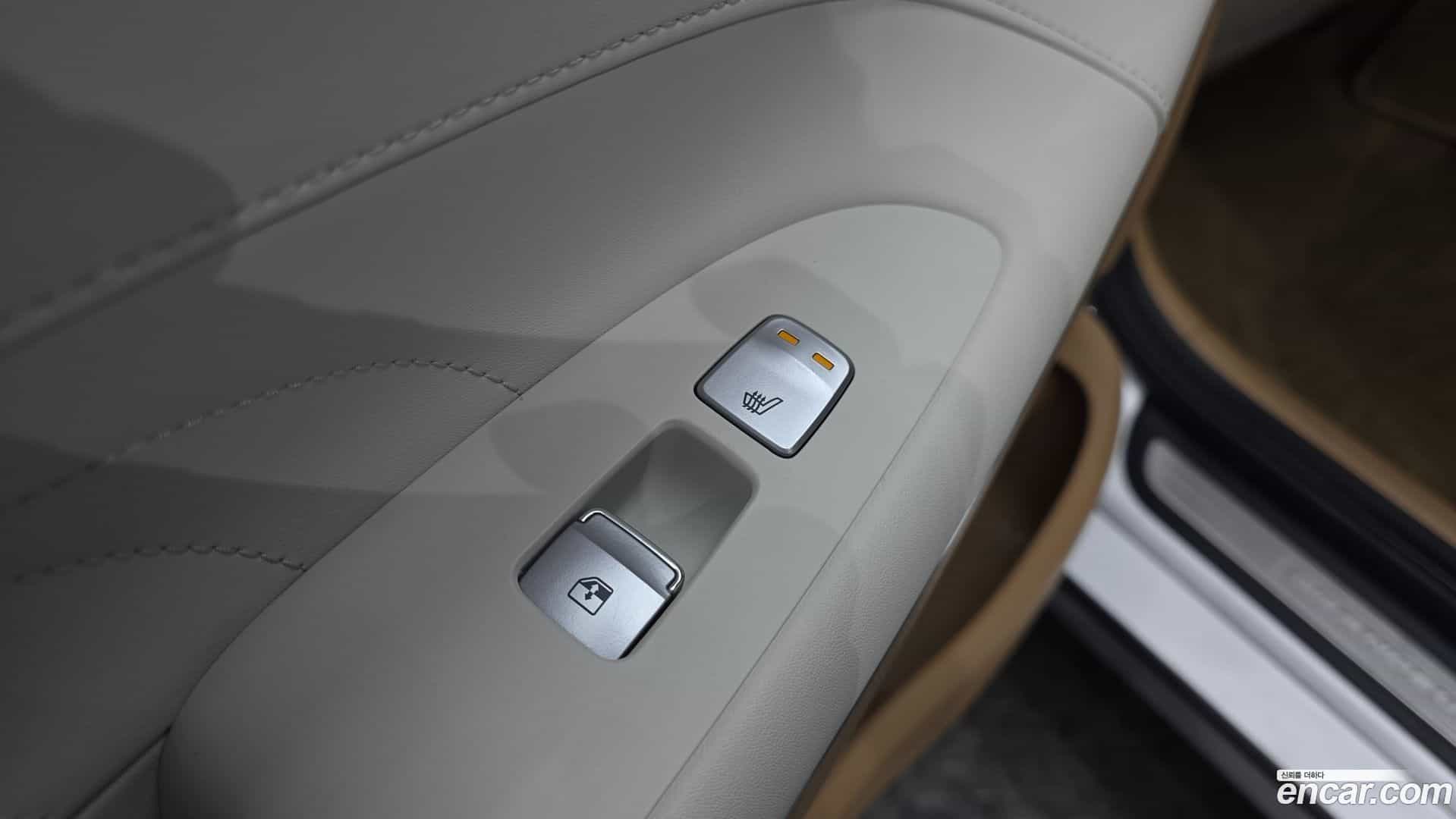 Grandeur Hyundai 2021.6-OPTION-042