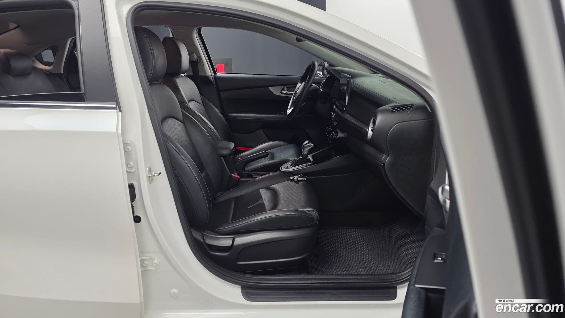 Main__Slider__Photo:K3 Kia 2020.10-11