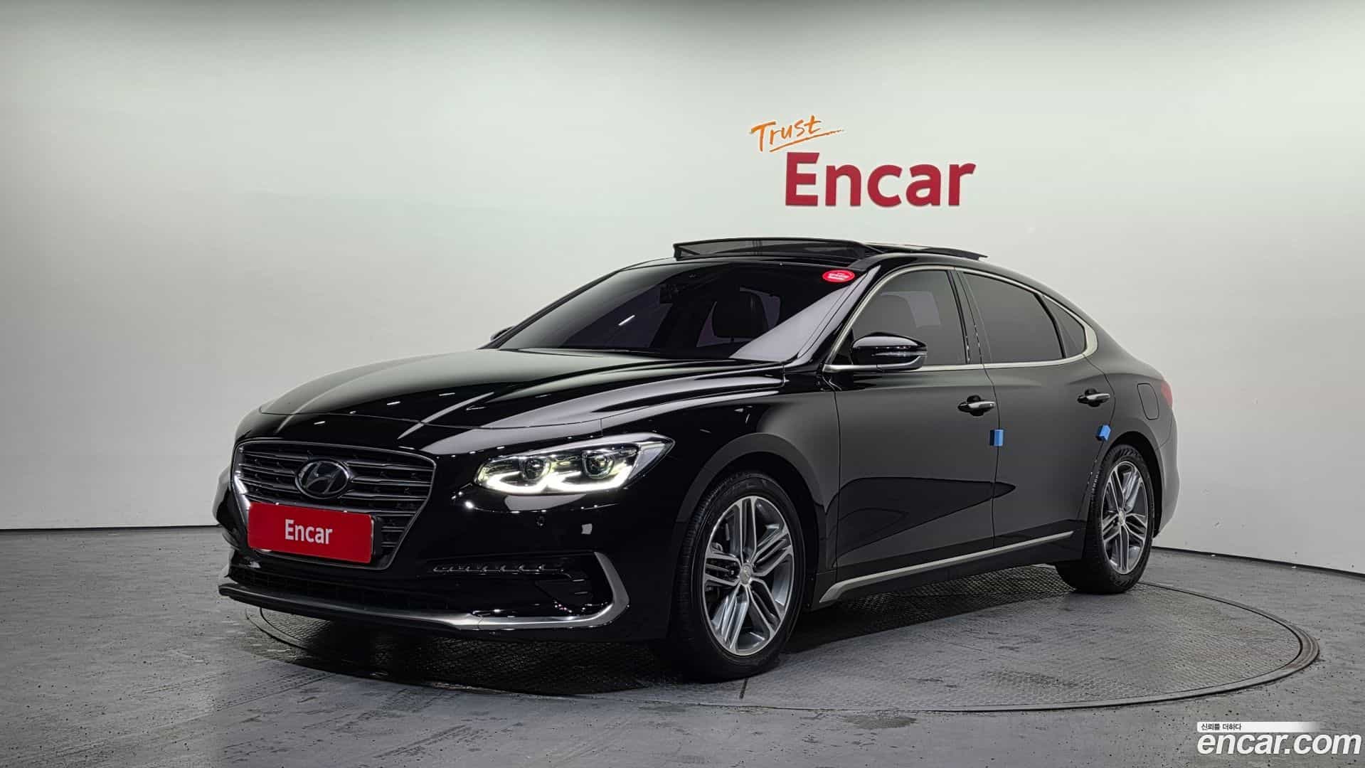 Grandeur Hyundai 2018.9-OUTER-001