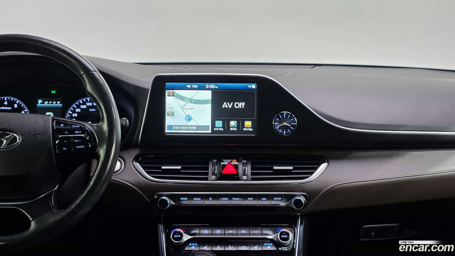 Grandeur Hyundai 2018.9-OPTION-020