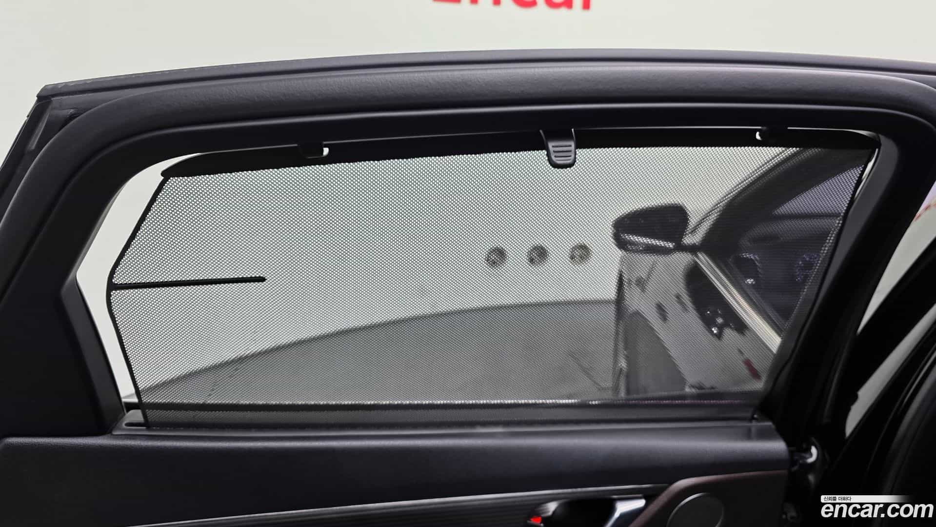 Grandeur Hyundai 2018.9-OPTION-044