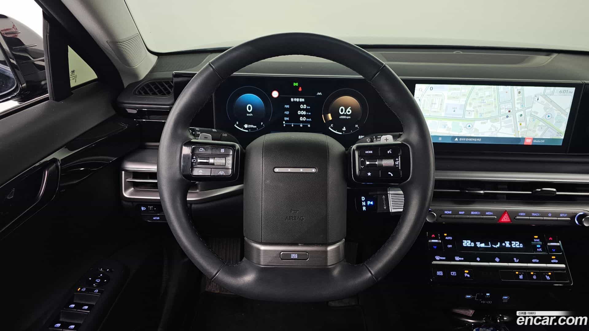 Grandeur Hyundai 2023.0-OPTION-018