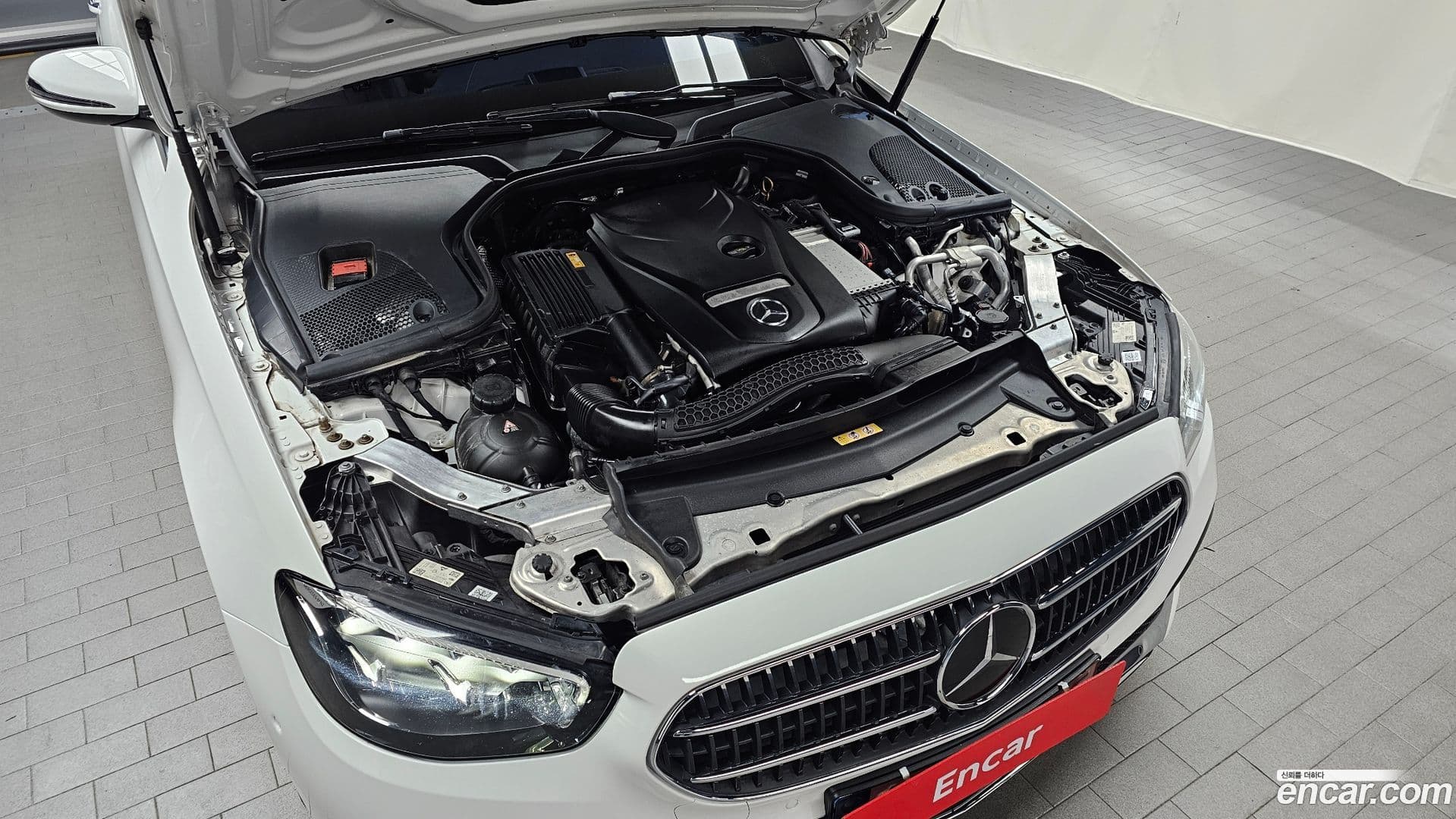 Main__Slider__Photo:E-Class Mercedes-Benz 2021.2-5