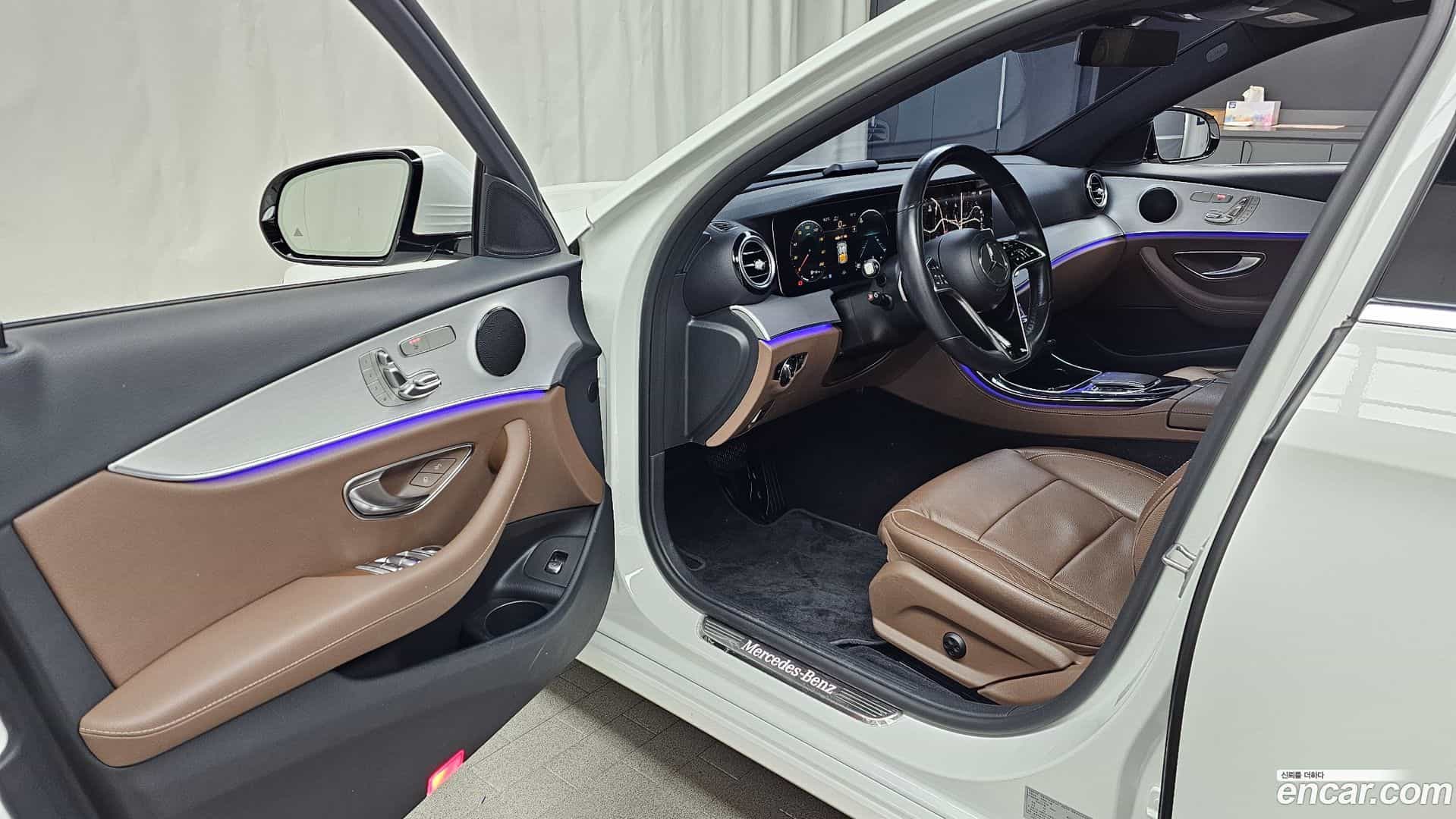 E-Class Mercedes-Benz 2021.2-INNER-010