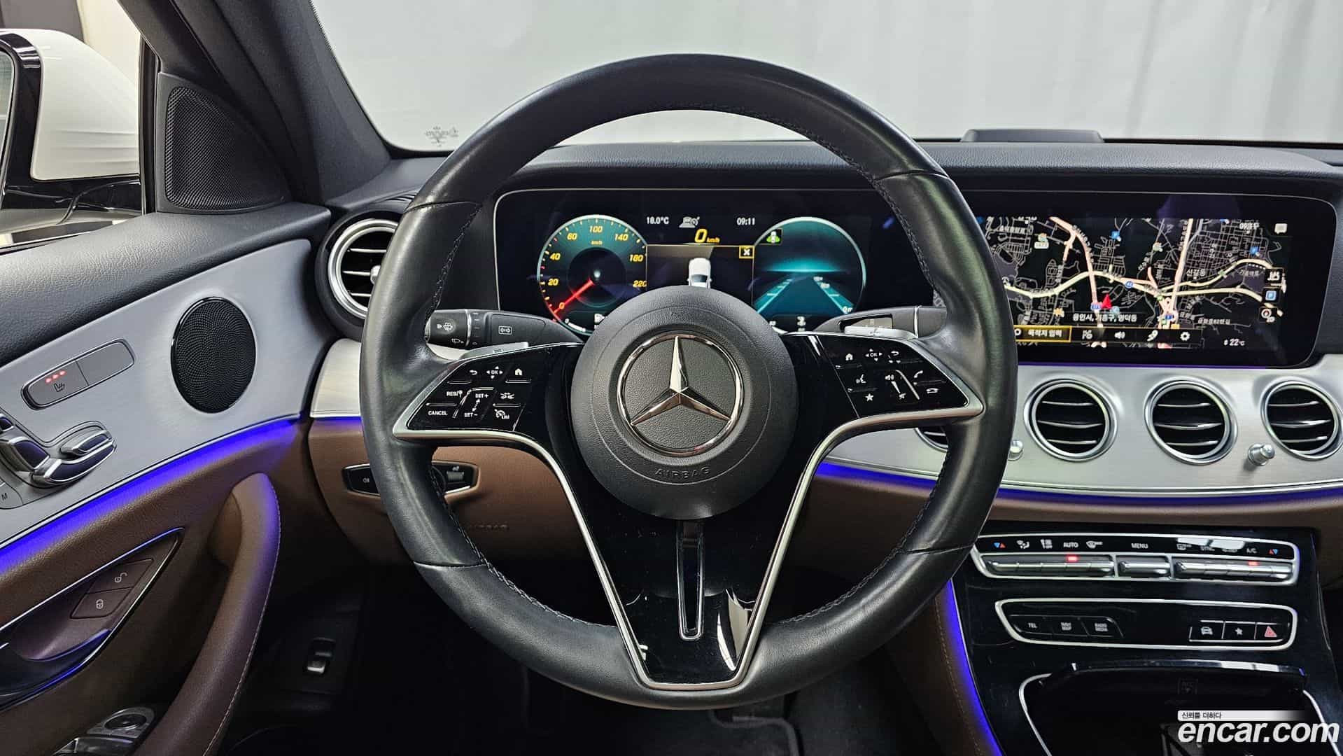 E-Class Mercedes-Benz 2021.2-OPTION-017