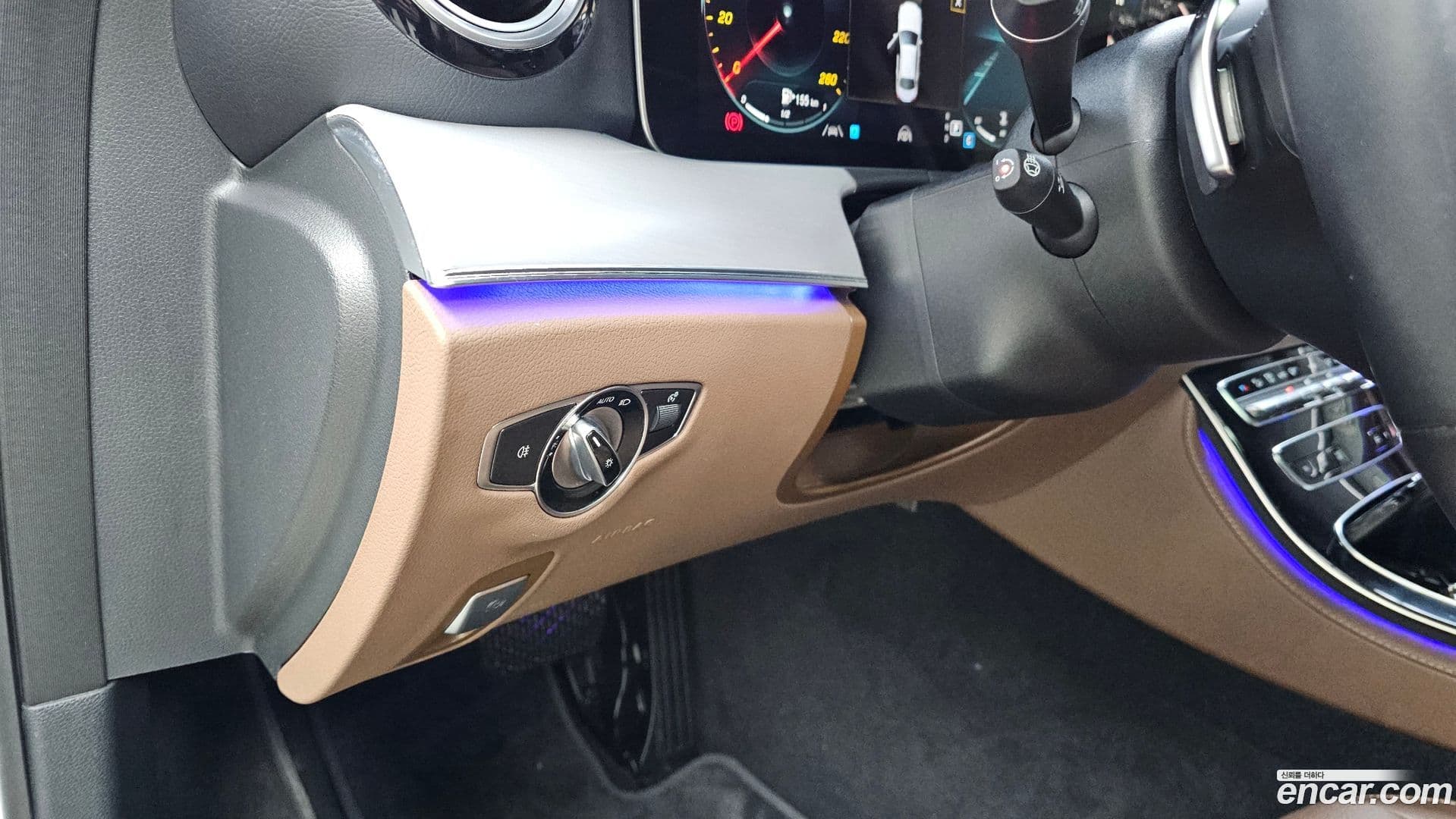 Main__Slider__Photo:E-Class Mercedes-Benz 2021.2-13