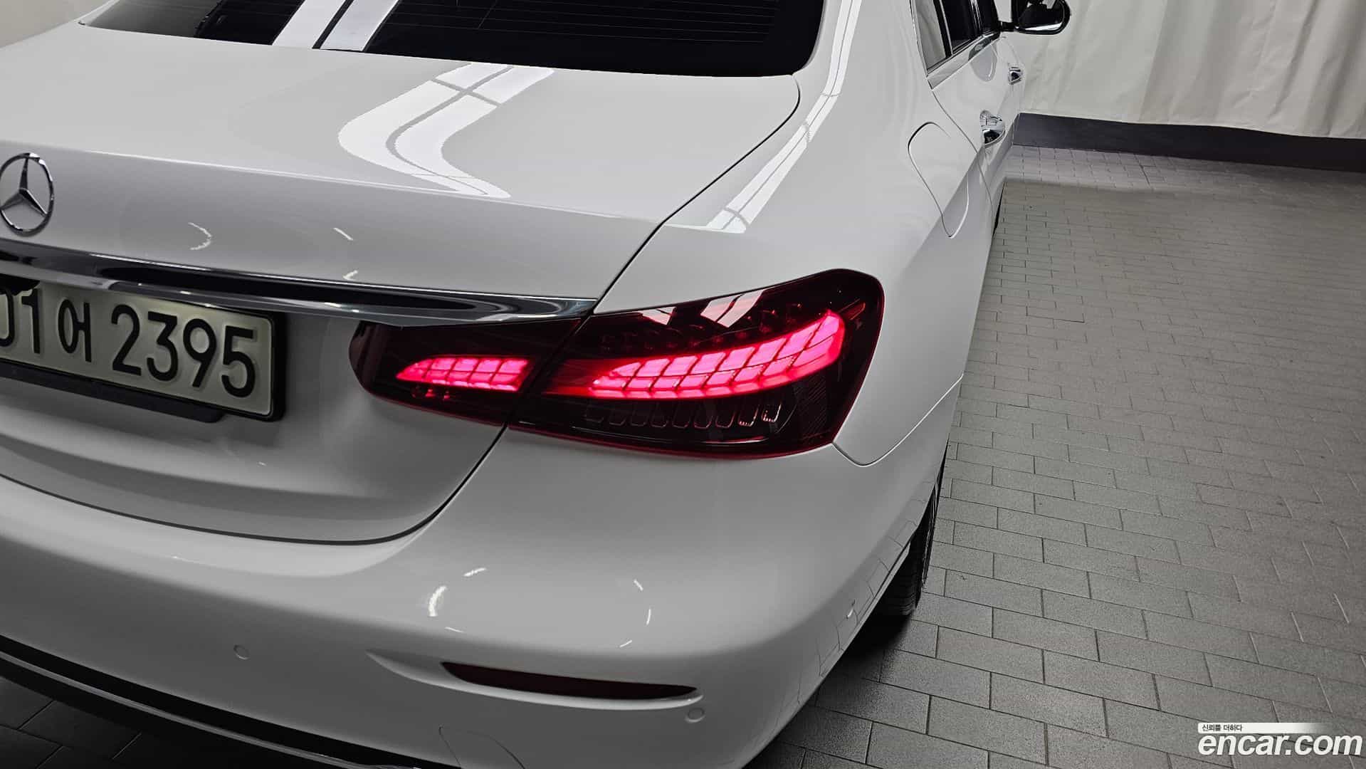 E-Class Mercedes-Benz 2021.2-OUTER-033