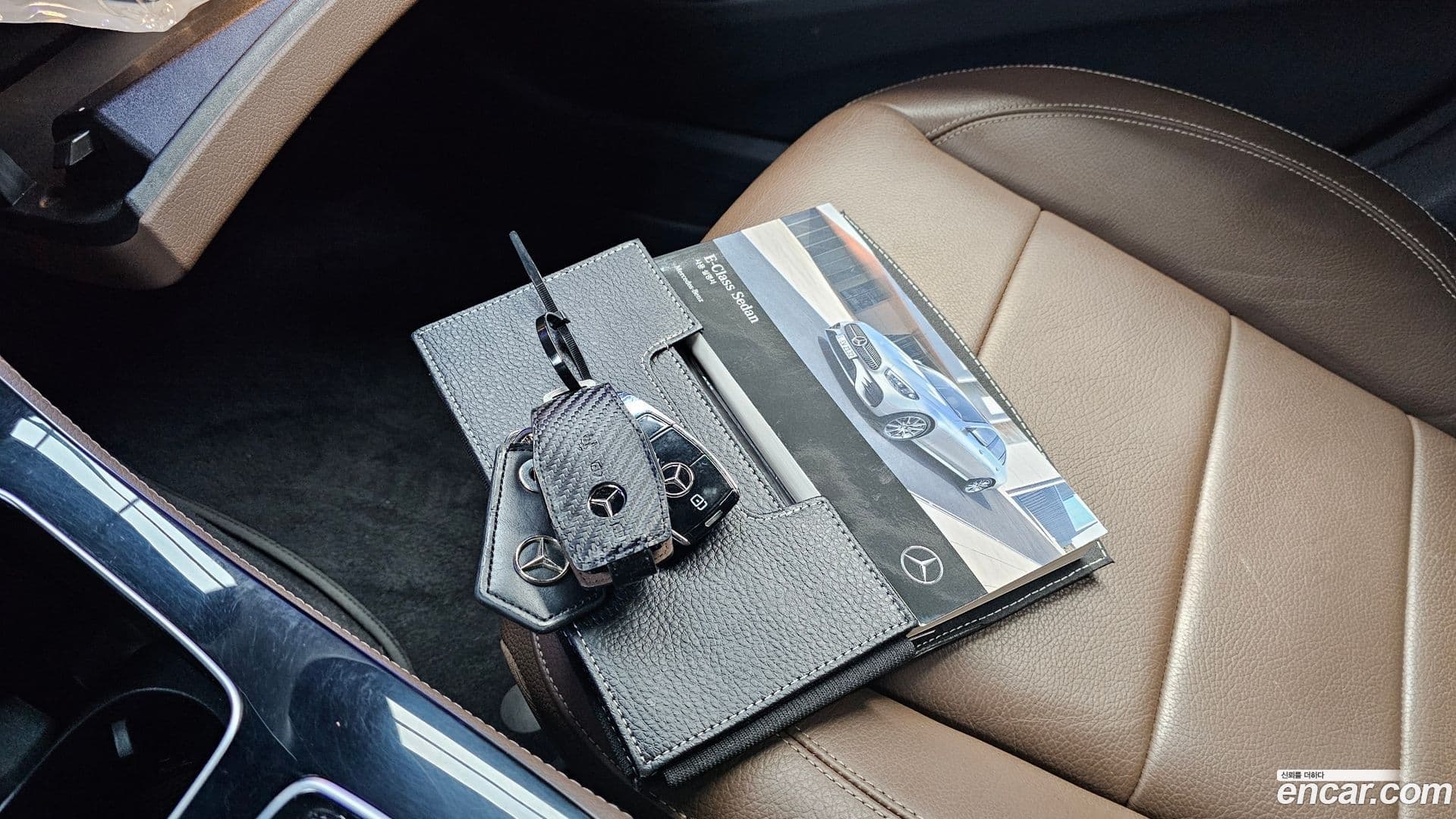 Main__Slider__Photo:E-Class Mercedes-Benz 2021.2-25