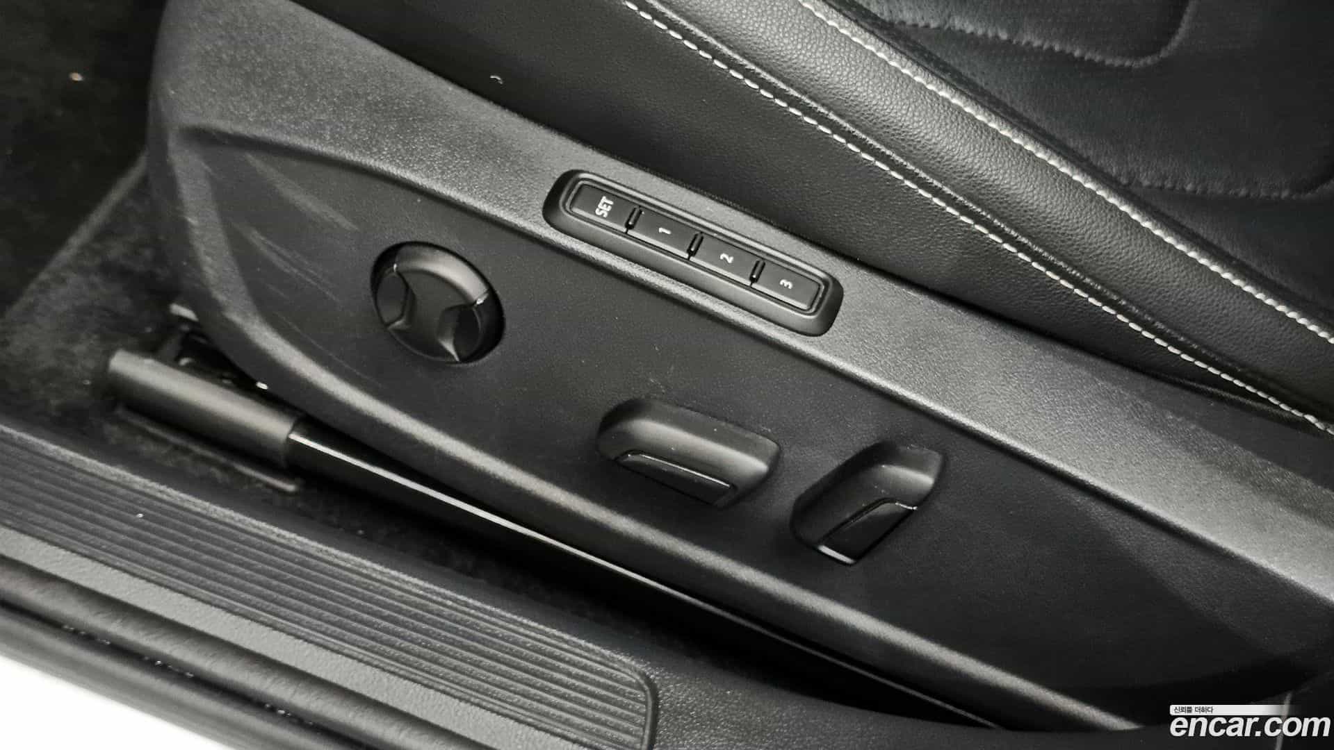 Jetta Volkswagen 2022.11-OPTION-023