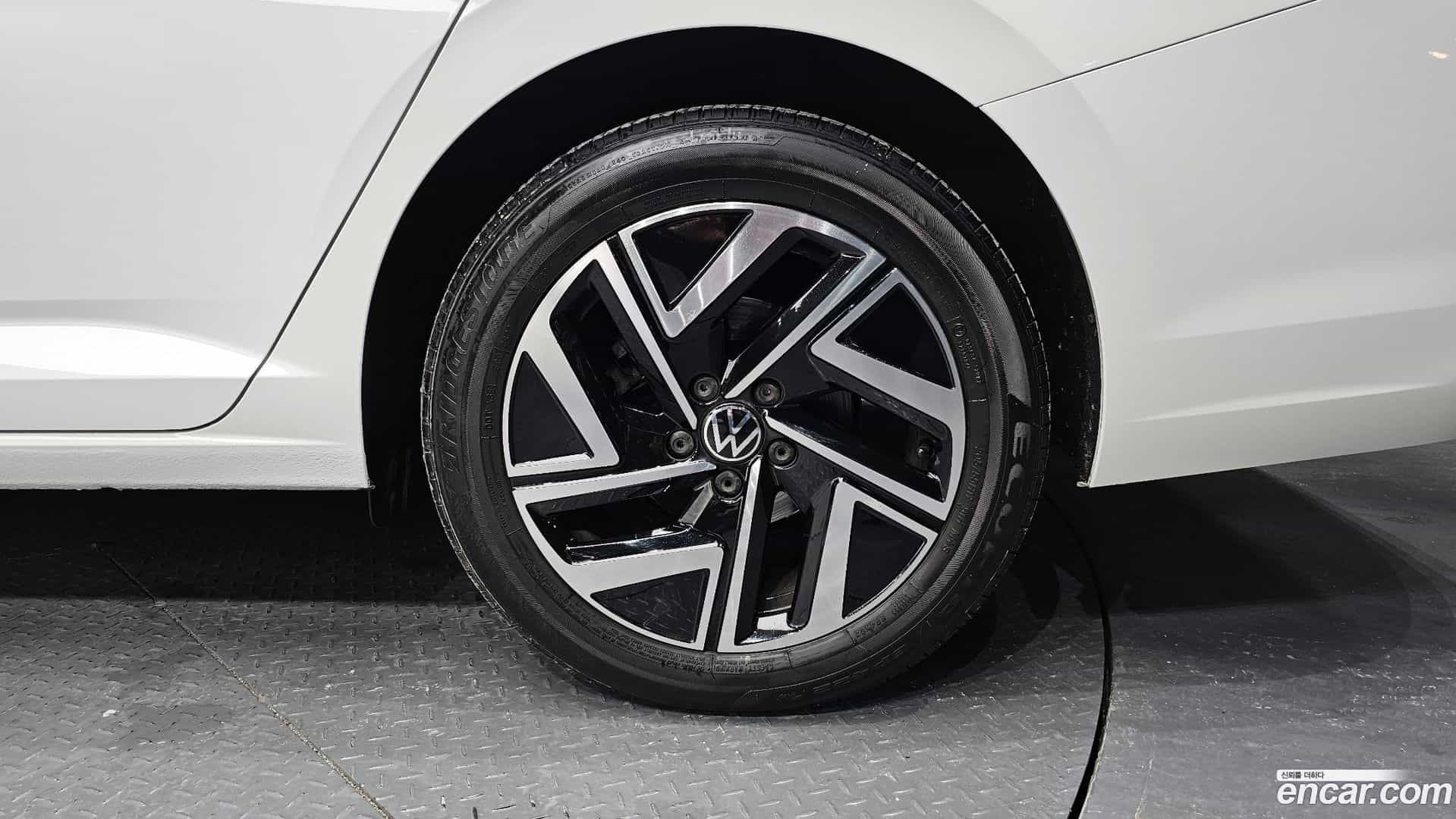 Jetta Volkswagen 2022.11-OUTER-031